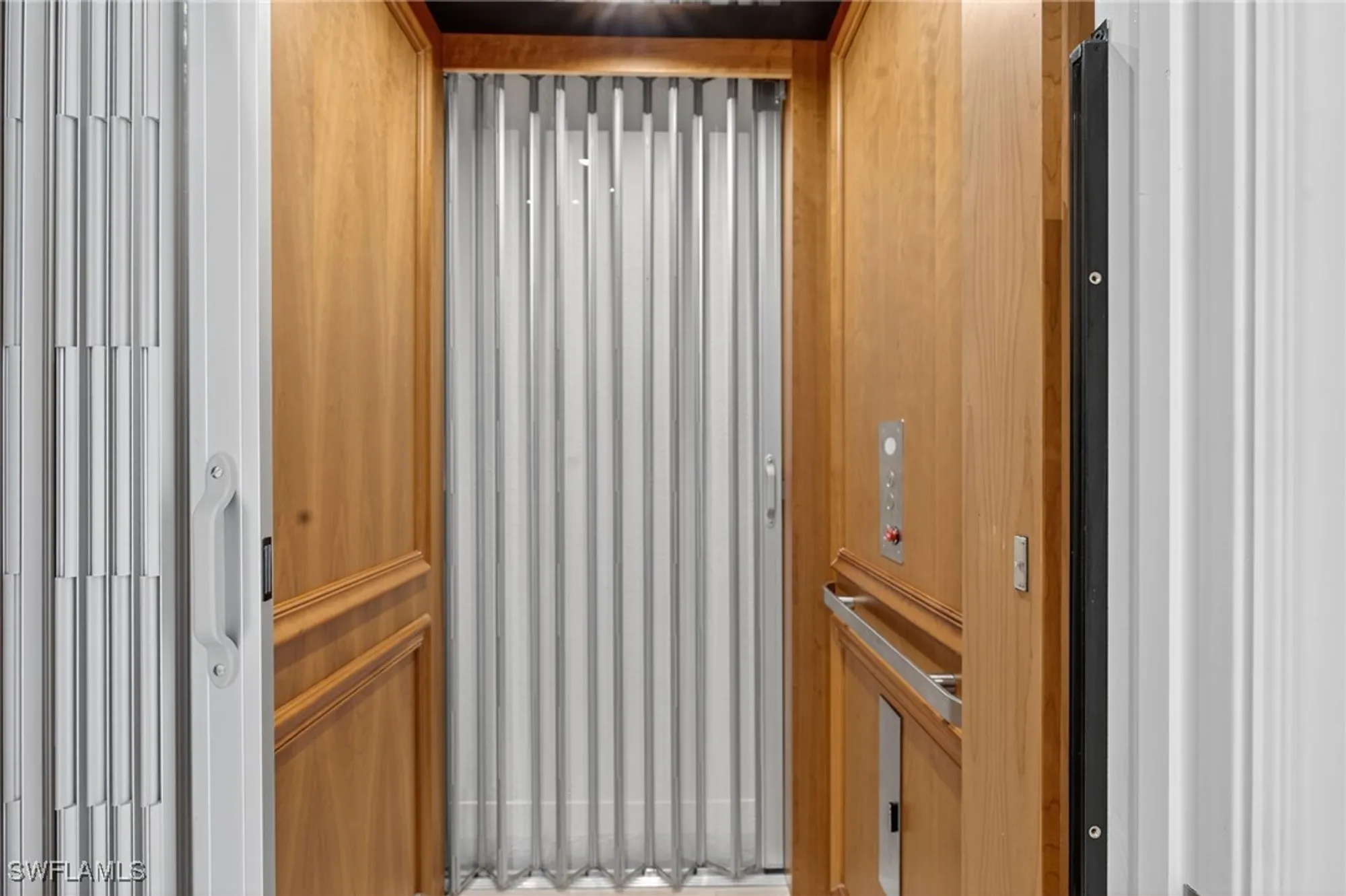 Property Slideshow image 4 of 46 | 3168 serena ln apt 201, Naples, FL, 34114