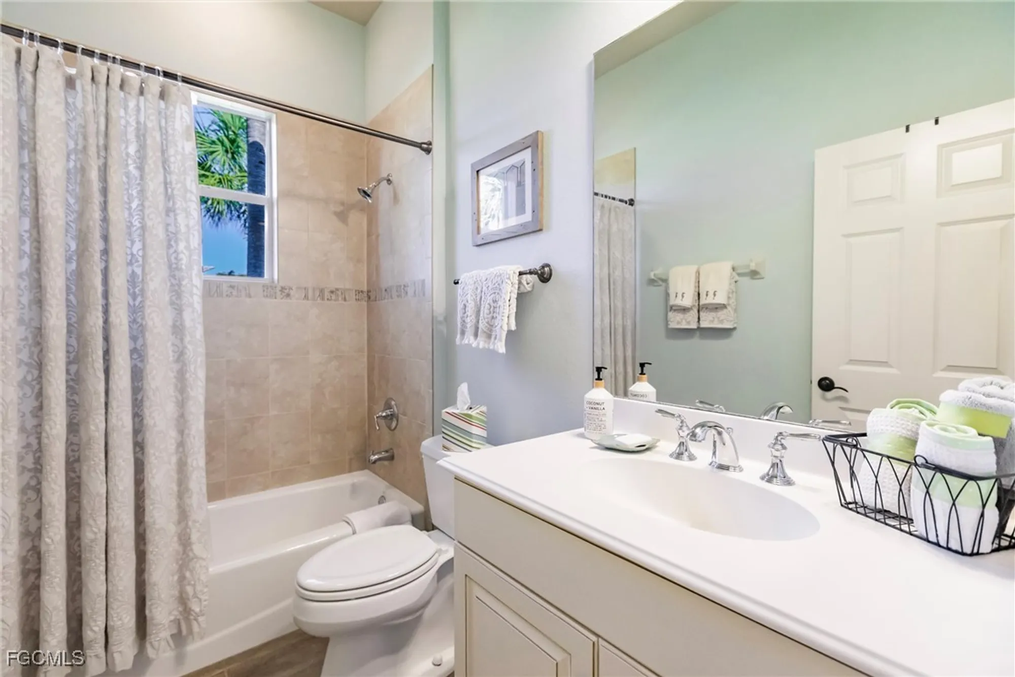 Property Slideshow image 31 of 50 | 13405 citrus creek ct, Fort Myers, FL, 33905
