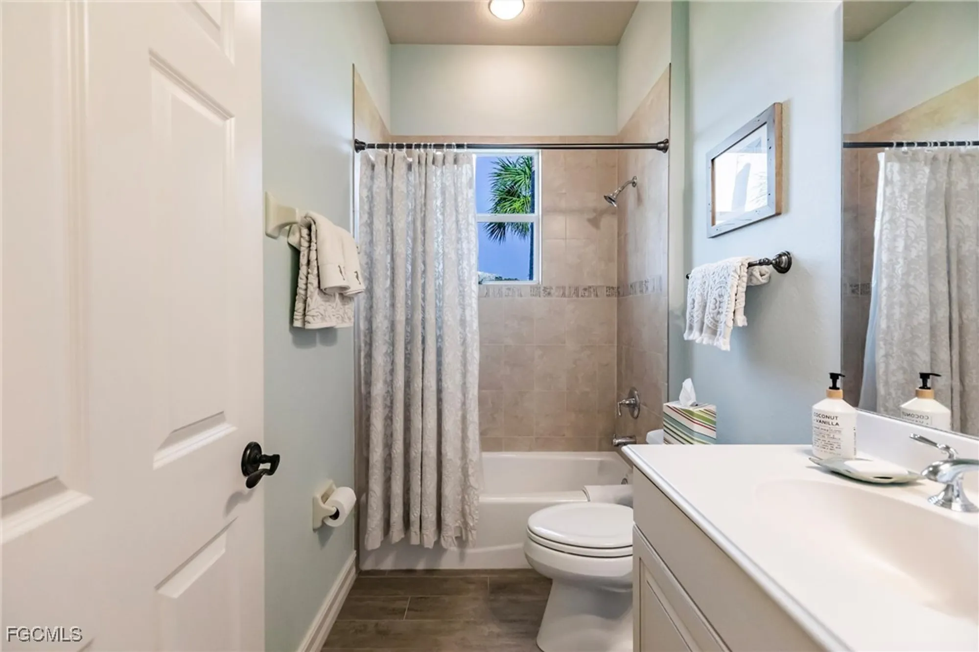 Property Slideshow image 32 of 50 | 13405 citrus creek ct, Fort Myers, FL, 33905