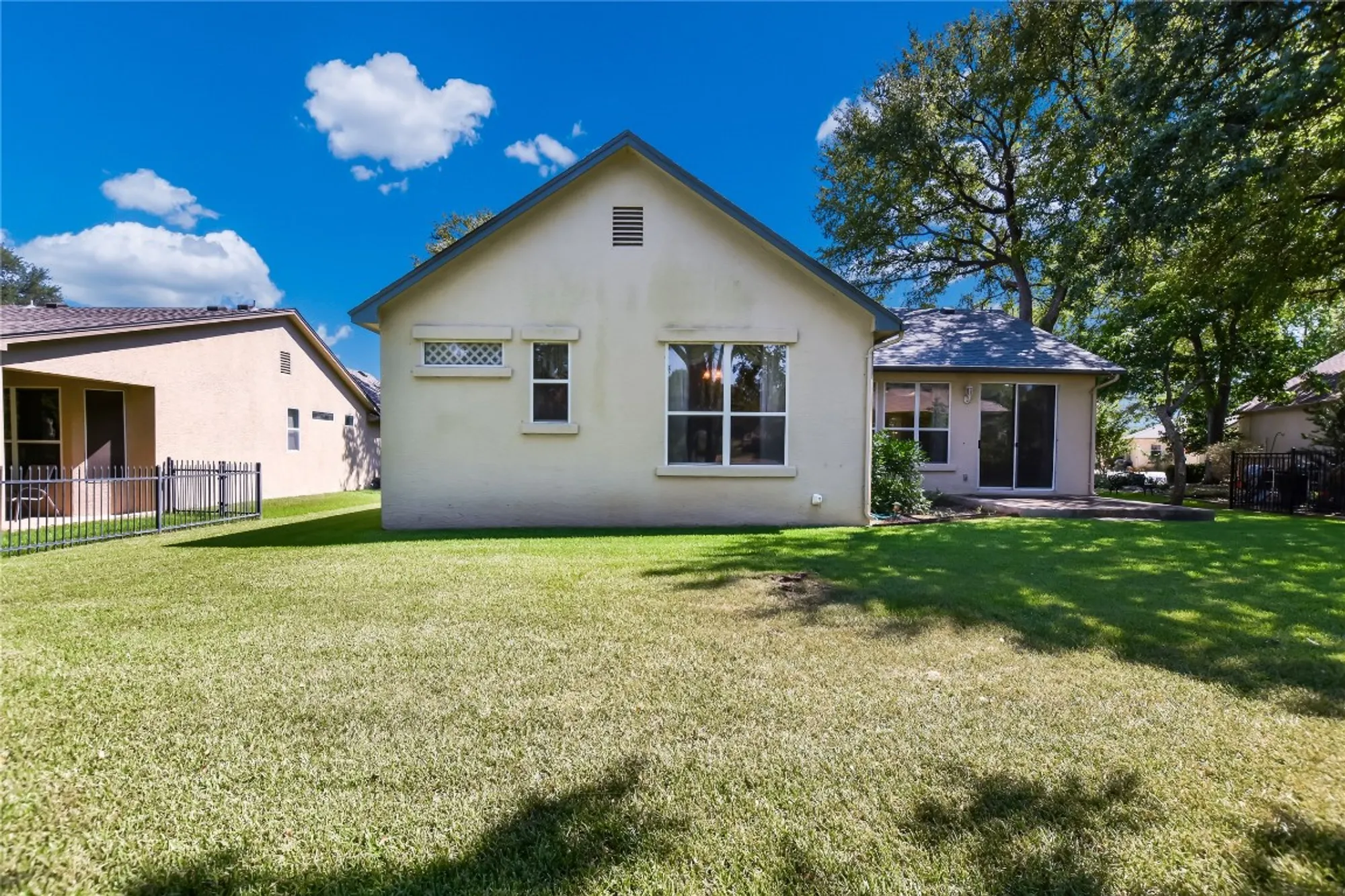 Property Slideshow image 27 of 27 | 197 trail rider way, Georgetown, TX, 78633