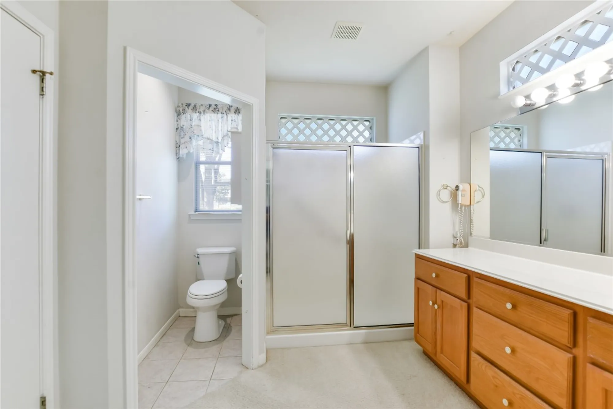 Property Slideshow image 21 of 27 | 197 trail rider way, Georgetown, TX, 78633