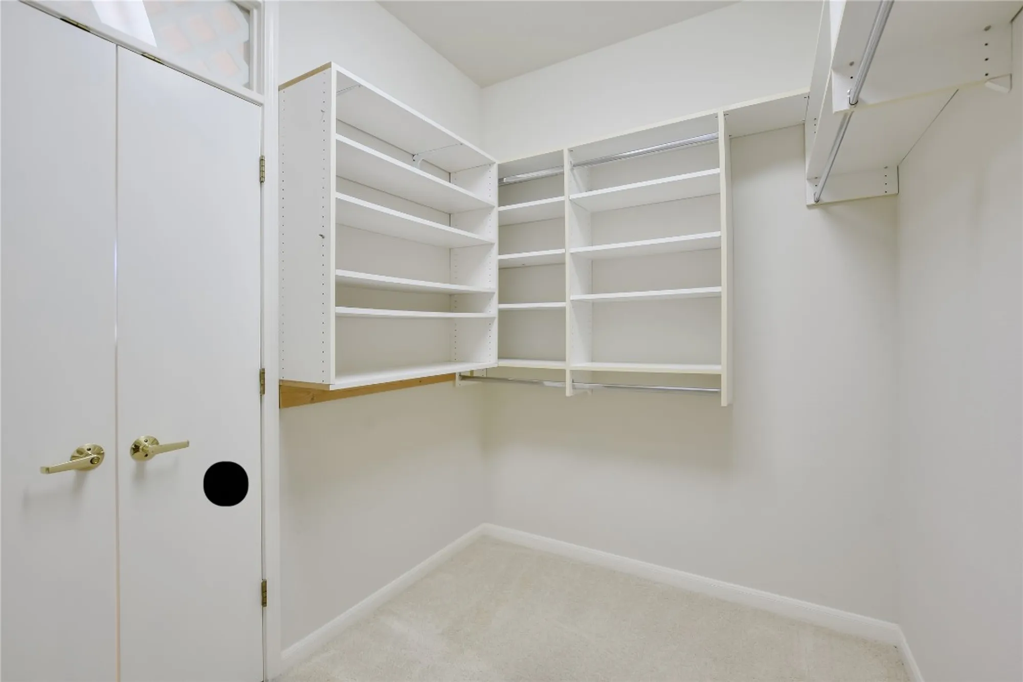 Property Slideshow image 22 of 27 | 197 trail rider way, Georgetown, TX, 78633