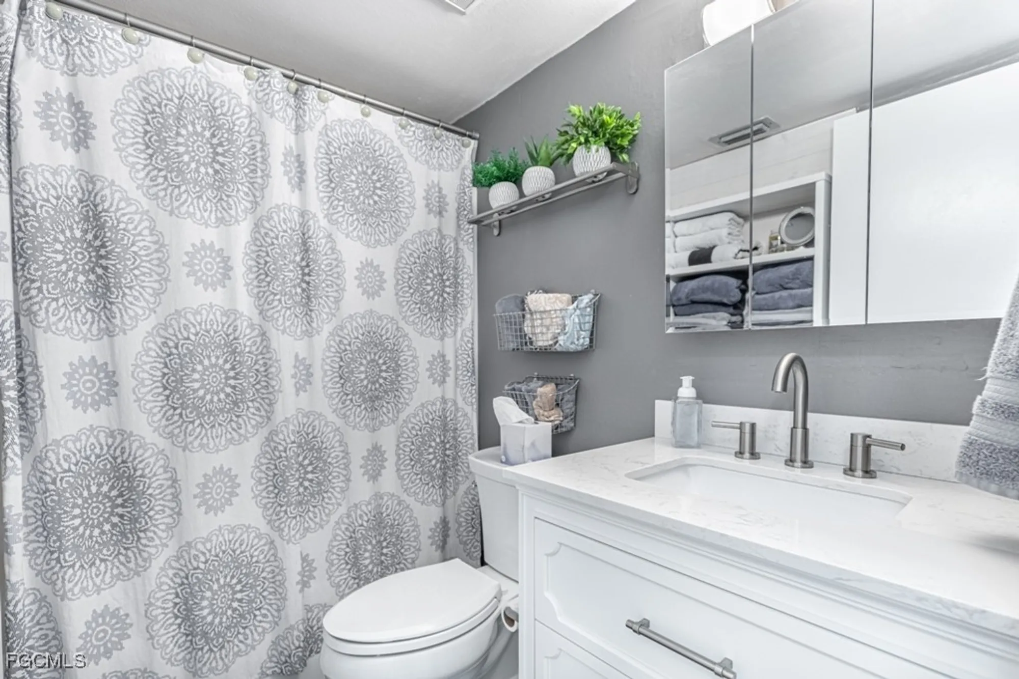 Property Slideshow image 8 of 36 | 7410 lake breeze dr 208, Fort Myers, FL, 33907