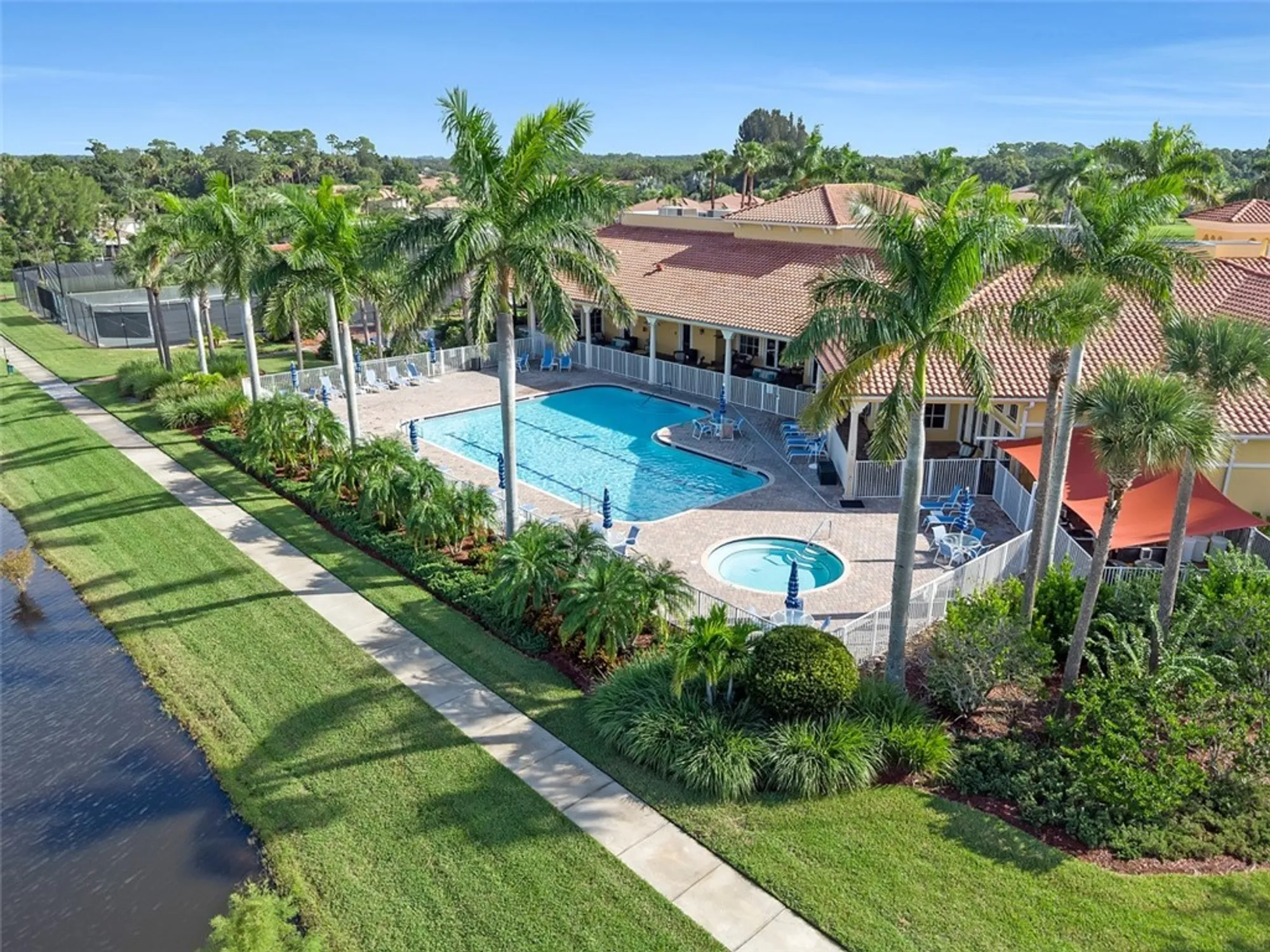 Property Slideshow image 28 of 36 | 6315 oxford cir unit 103c, Vero Beach, FL, 32966