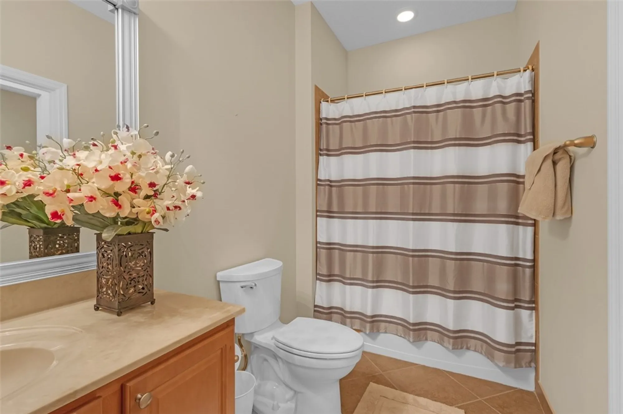 Property Slideshow image 21 of 36 | 6315 oxford cir unit 103c, Vero Beach, FL, 32966