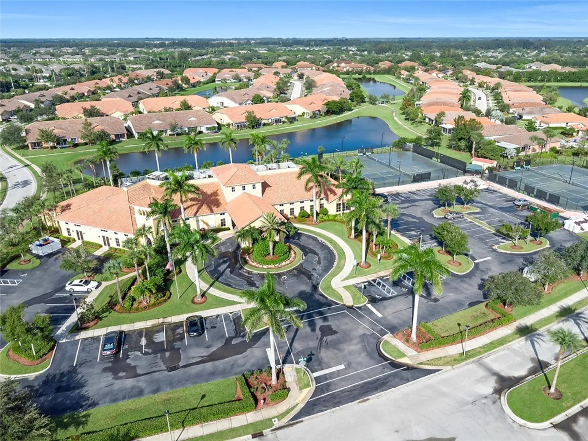 Property Slideshow image 32 of 36 | 6315 oxford cir unit 103c, Vero Beach, FL, 32966