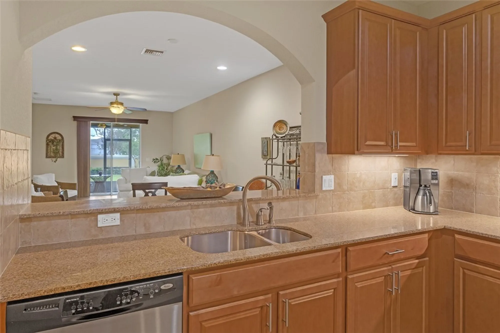 Property Slideshow image 9 of 36 | 6315 oxford cir unit 103c, Vero Beach, FL, 32966