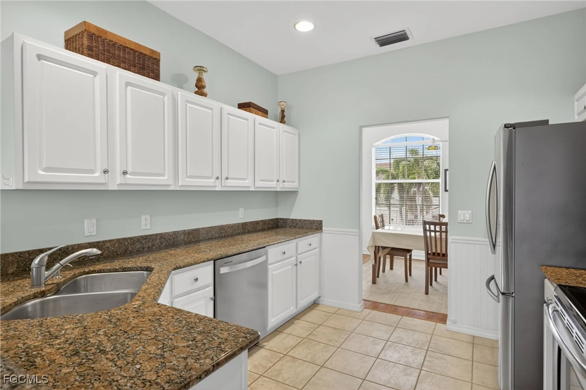 Property Slideshow image 11 of 47 | 15060 tamarind cay ct 805, Fort Myers, FL, 33908