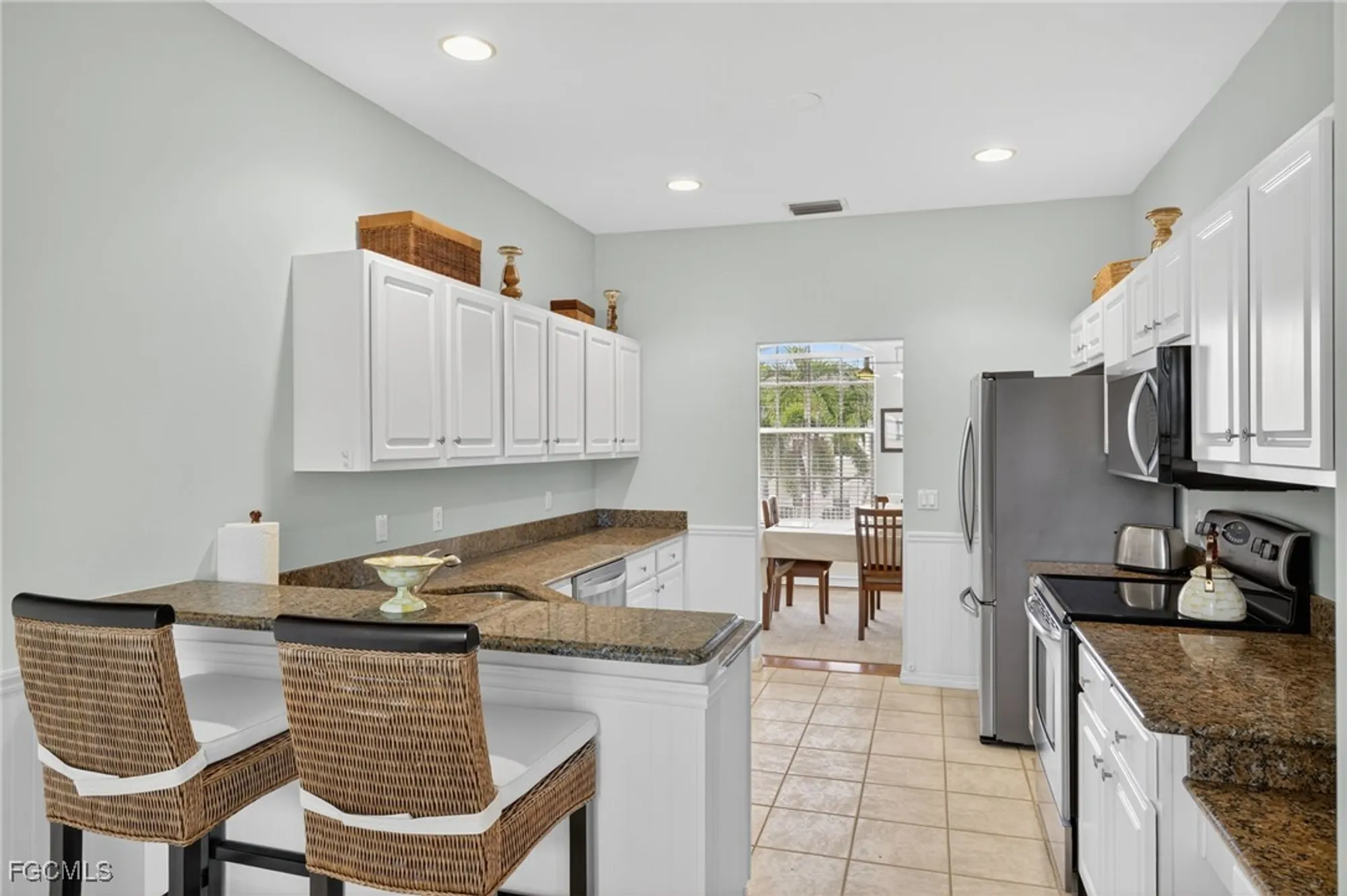 Property Slideshow image 8 of 47 | 15060 tamarind cay ct 805, Fort Myers, FL, 33908