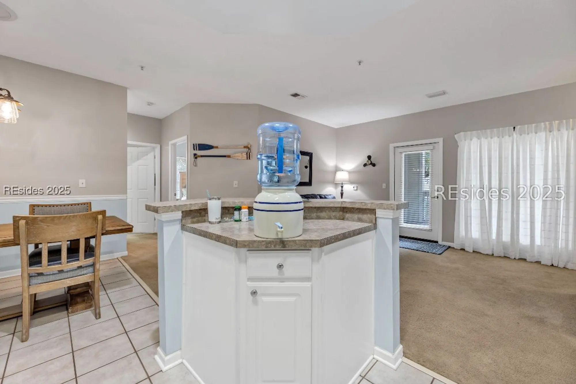 Property Slideshow image 11 of 43 | 380 marshland rd f11, Hilton Head Island, SC, 29926
