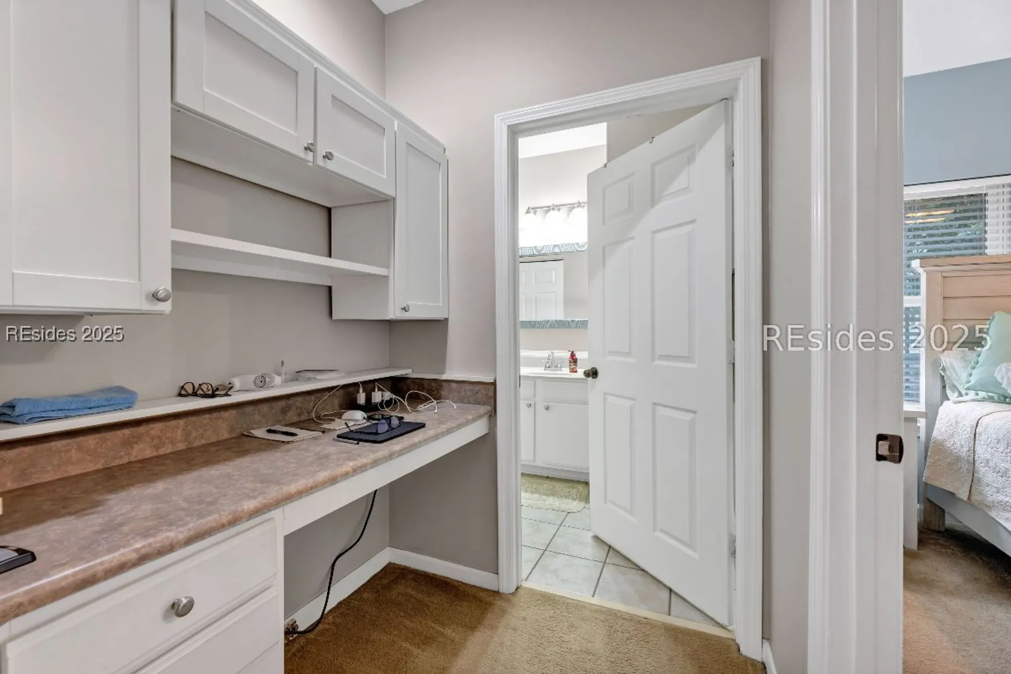 Property Slideshow image 13 of 43 | 380 marshland rd f11, Hilton Head Island, SC, 29926