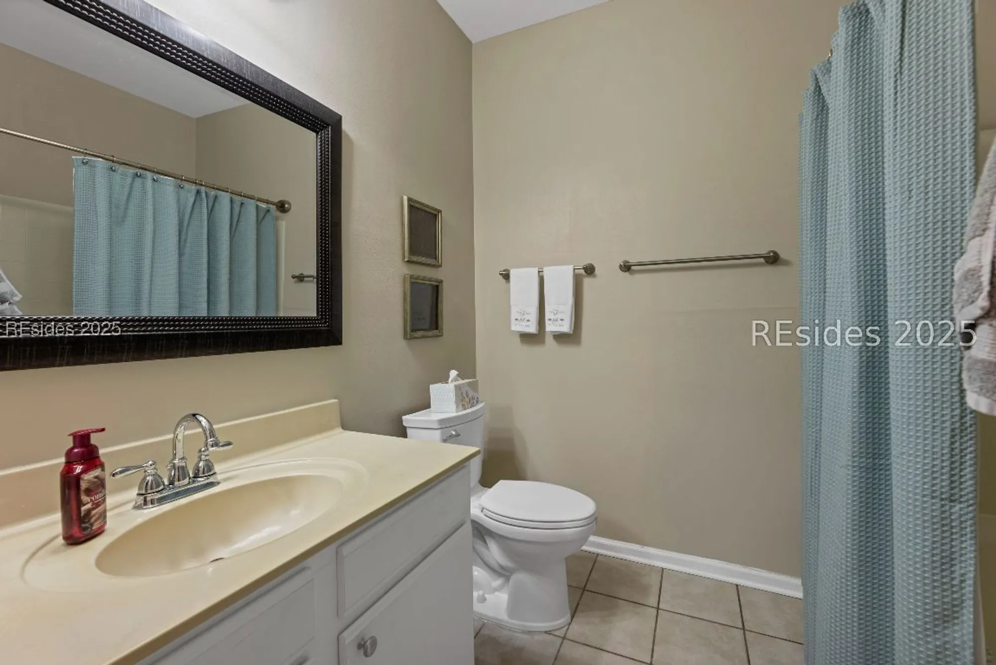 Property Slideshow image 23 of 43 | 380 marshland rd f11, Hilton Head Island, SC, 29926