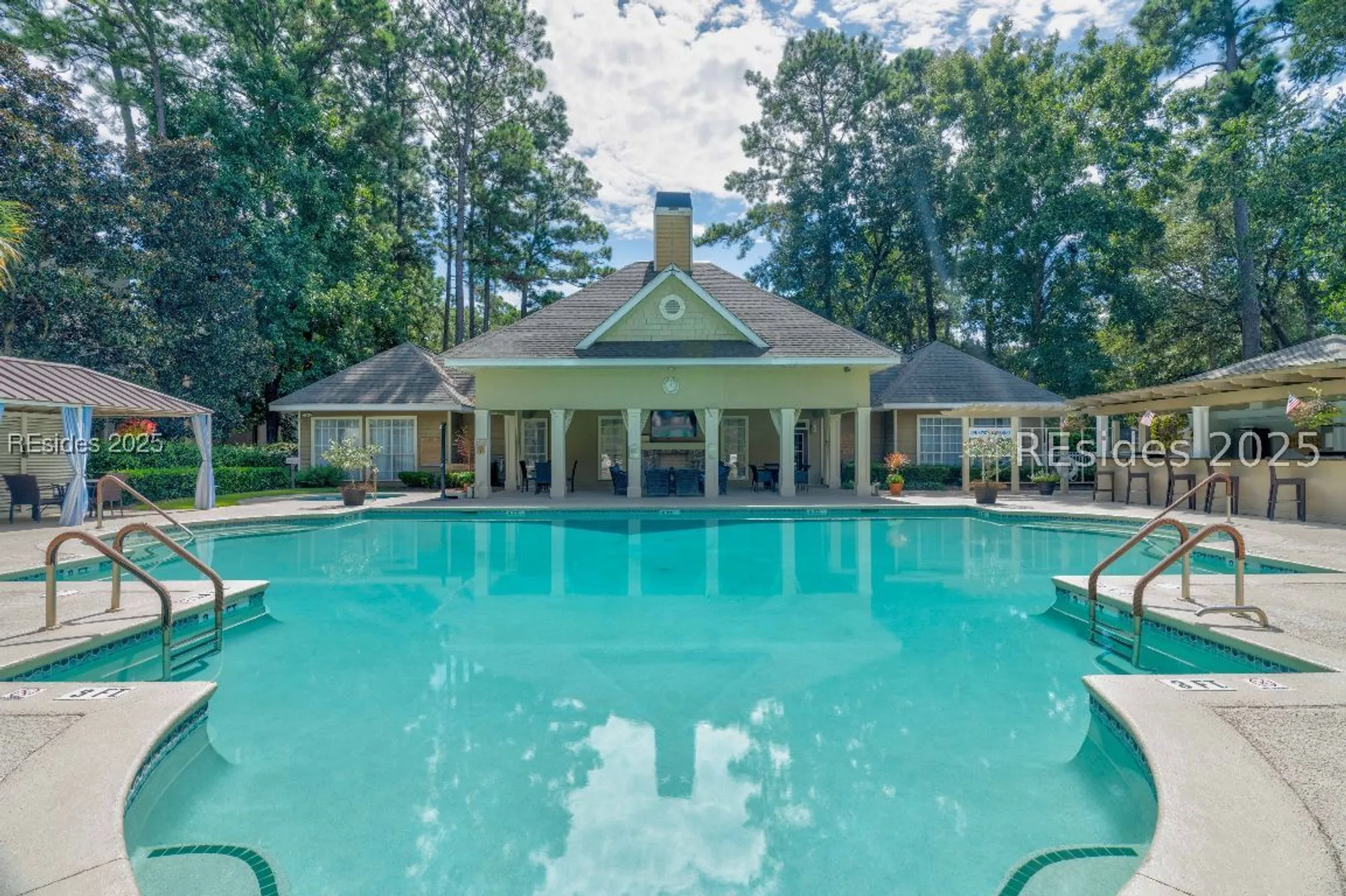 Property Slideshow image 37 of 43 | 380 marshland rd f11, Hilton Head Island, SC, 29926