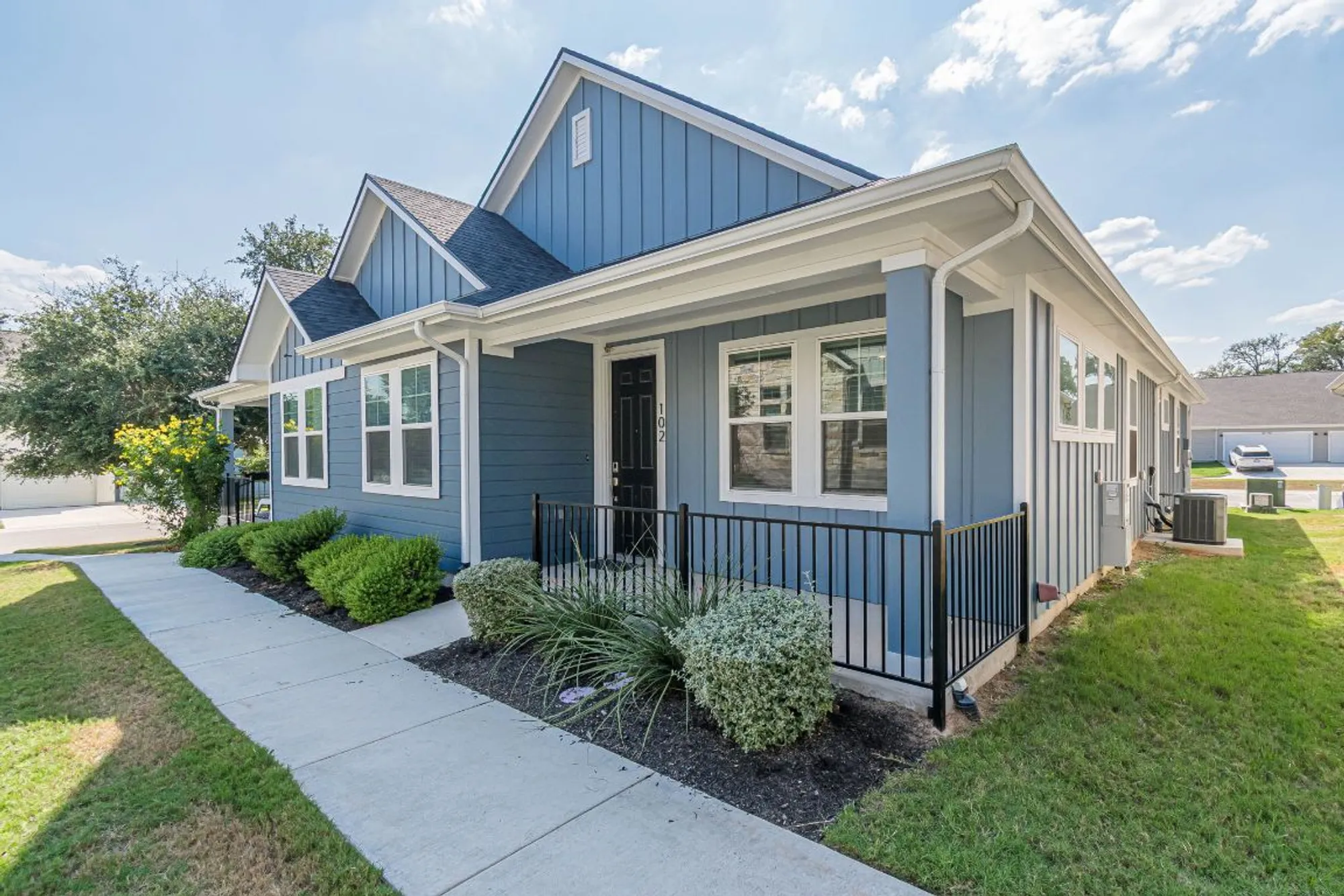 Property Slideshow image 2 of 34 | 104 menard dr # 102, San Marcos, TX, 78666