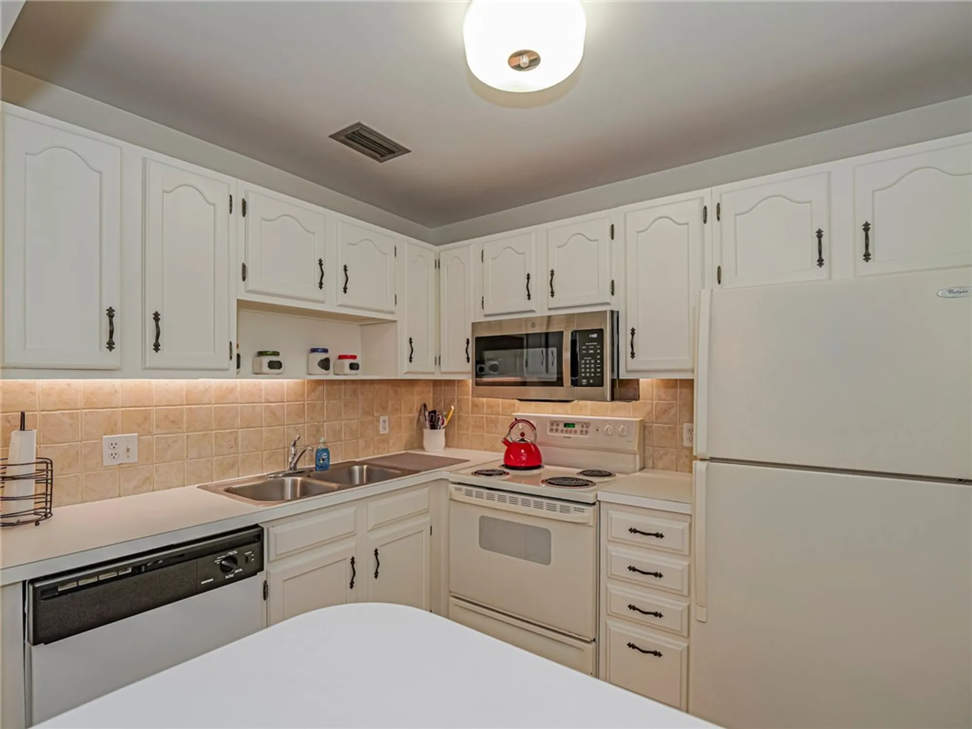 Property Slideshow image 10 of 21 | 30 vista gardens trl 204, Vero Beach, FL, 32962