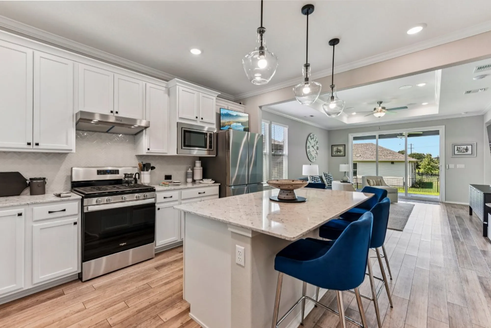 Property Slideshow image 14 of 40 | 106 kitty hawk rd, Georgetown, TX, 78633