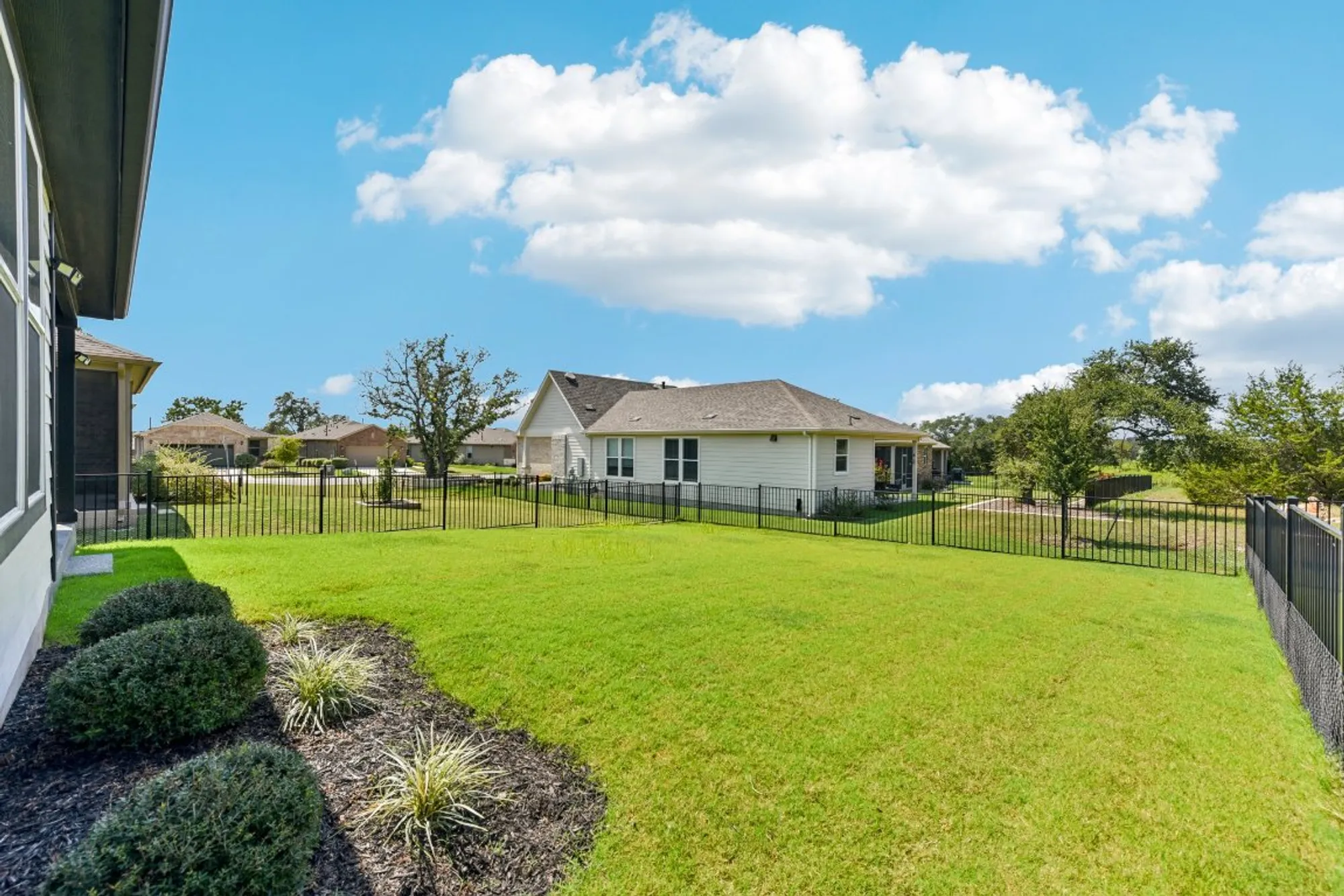 Property Slideshow image 38 of 40 | 106 kitty hawk rd, Georgetown, TX, 78633