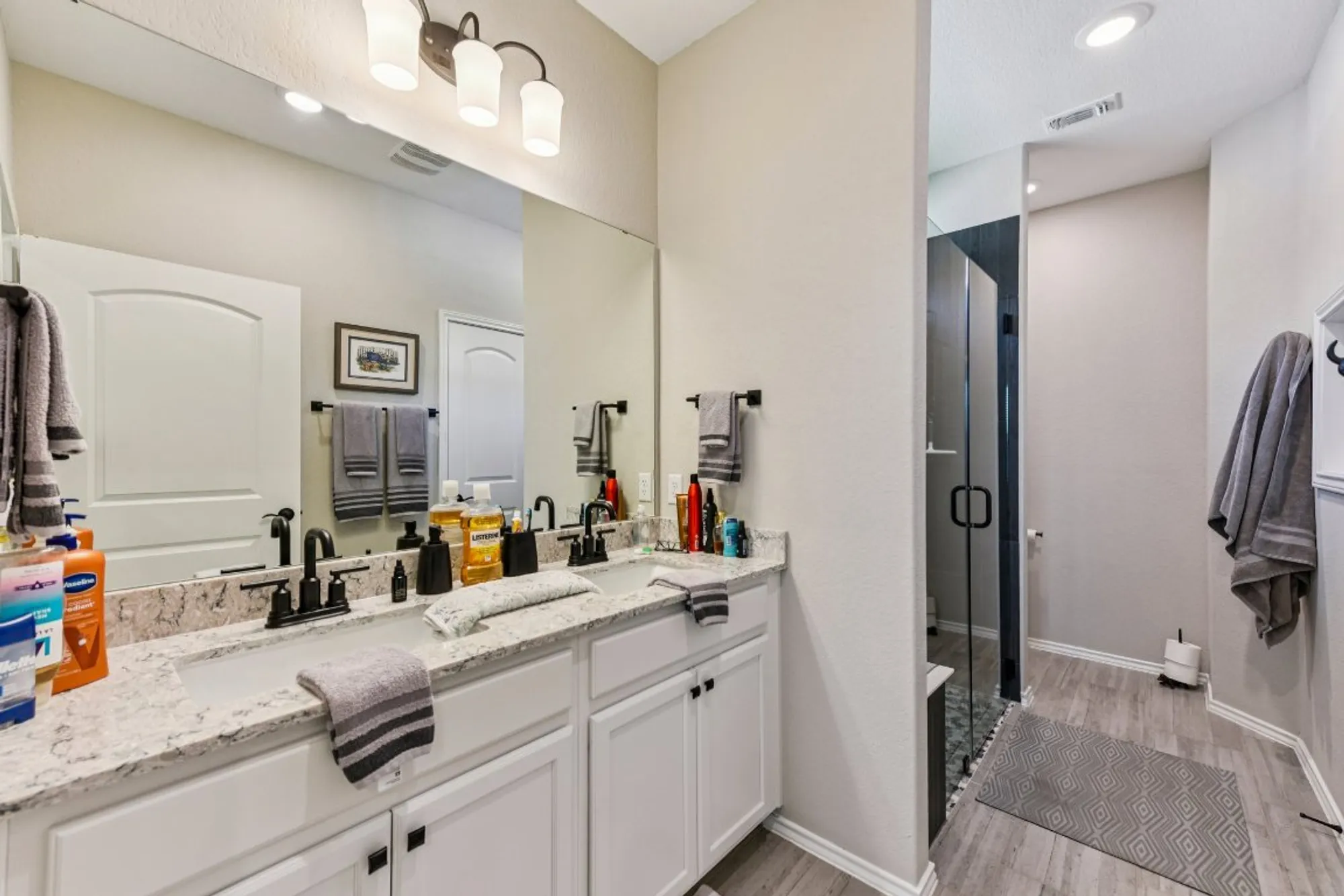 Property Slideshow image 31 of 40 | 106 kitty hawk rd, Georgetown, TX, 78633