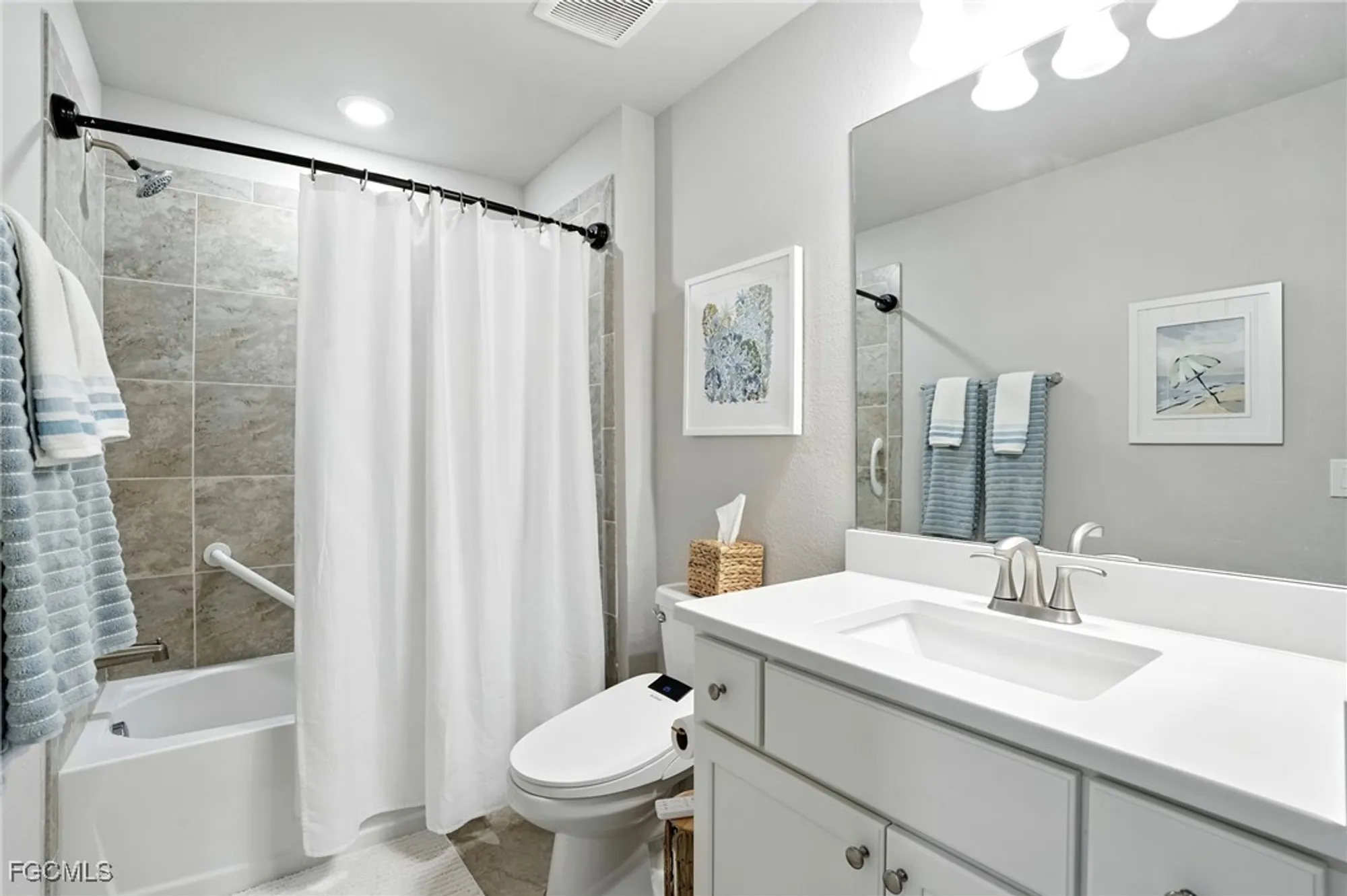 Property Slideshow image 19 of 40 | 10751 palazzo way 103, Fort Myers, FL, 33913