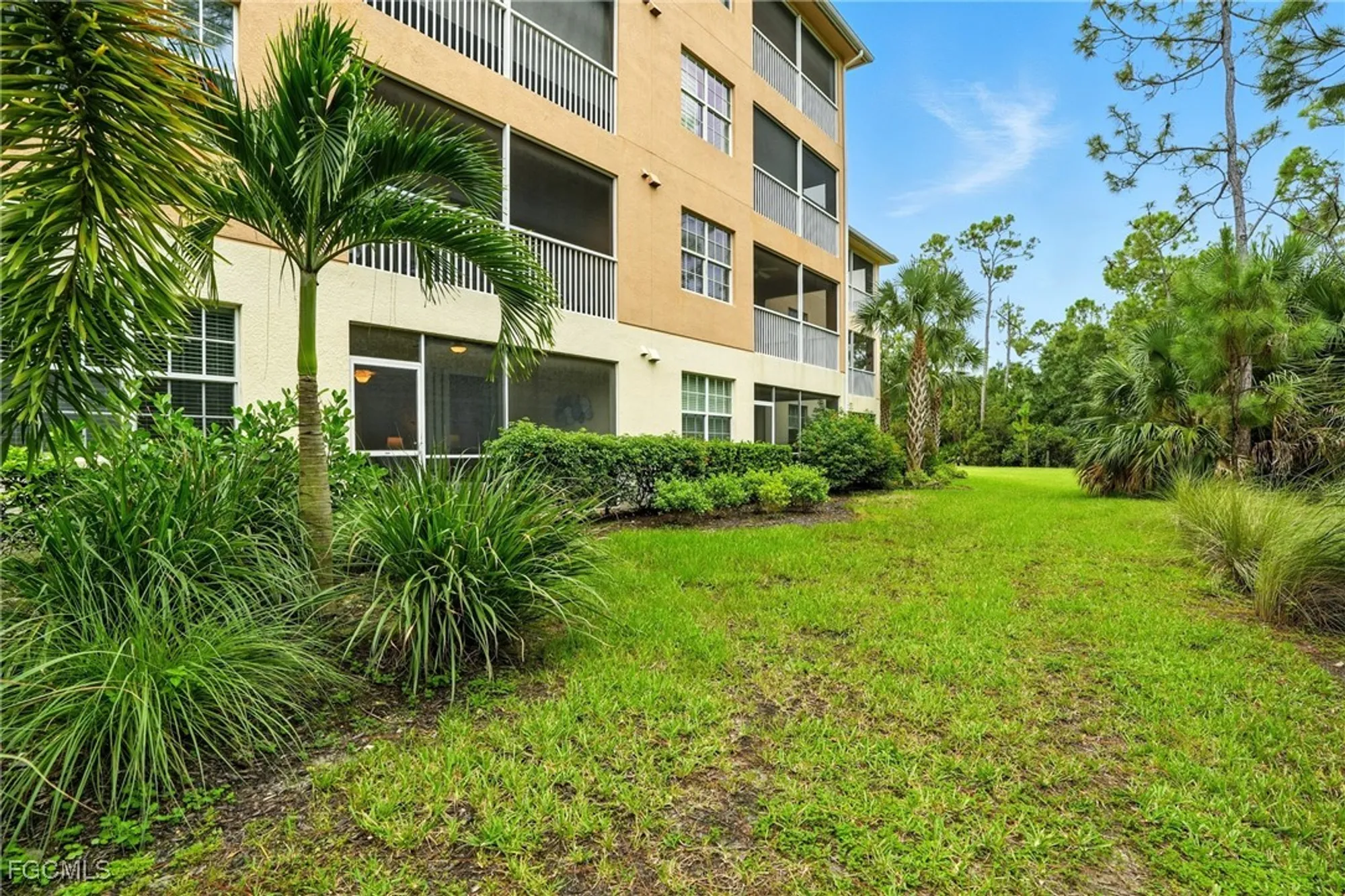 Property Slideshow image 23 of 40 | 10751 palazzo way 103, Fort Myers, FL, 33913