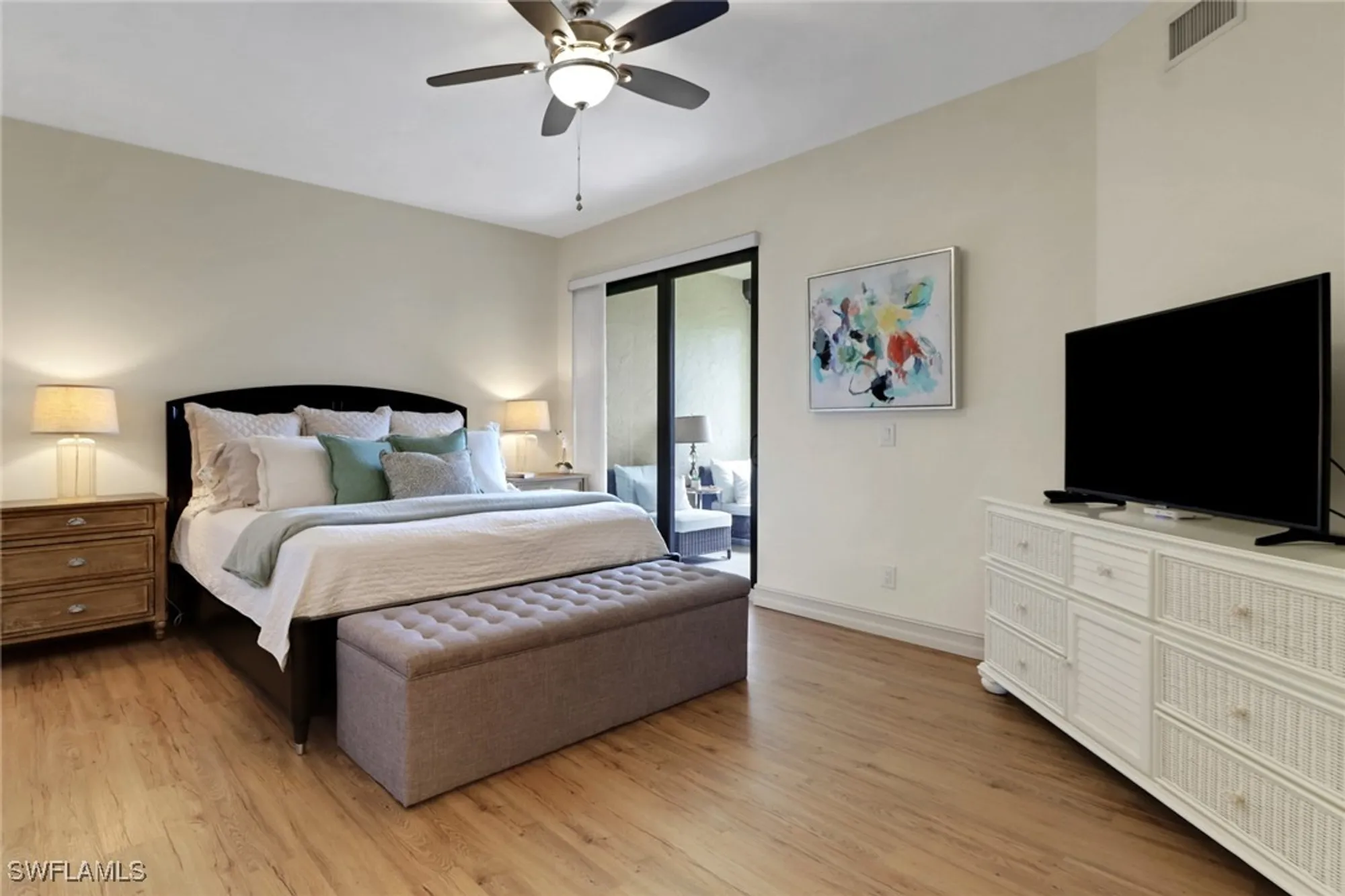 Property Slideshow image 14 of 25 | 7008 pelican bay blvd # h302, Naples, FL, 34108