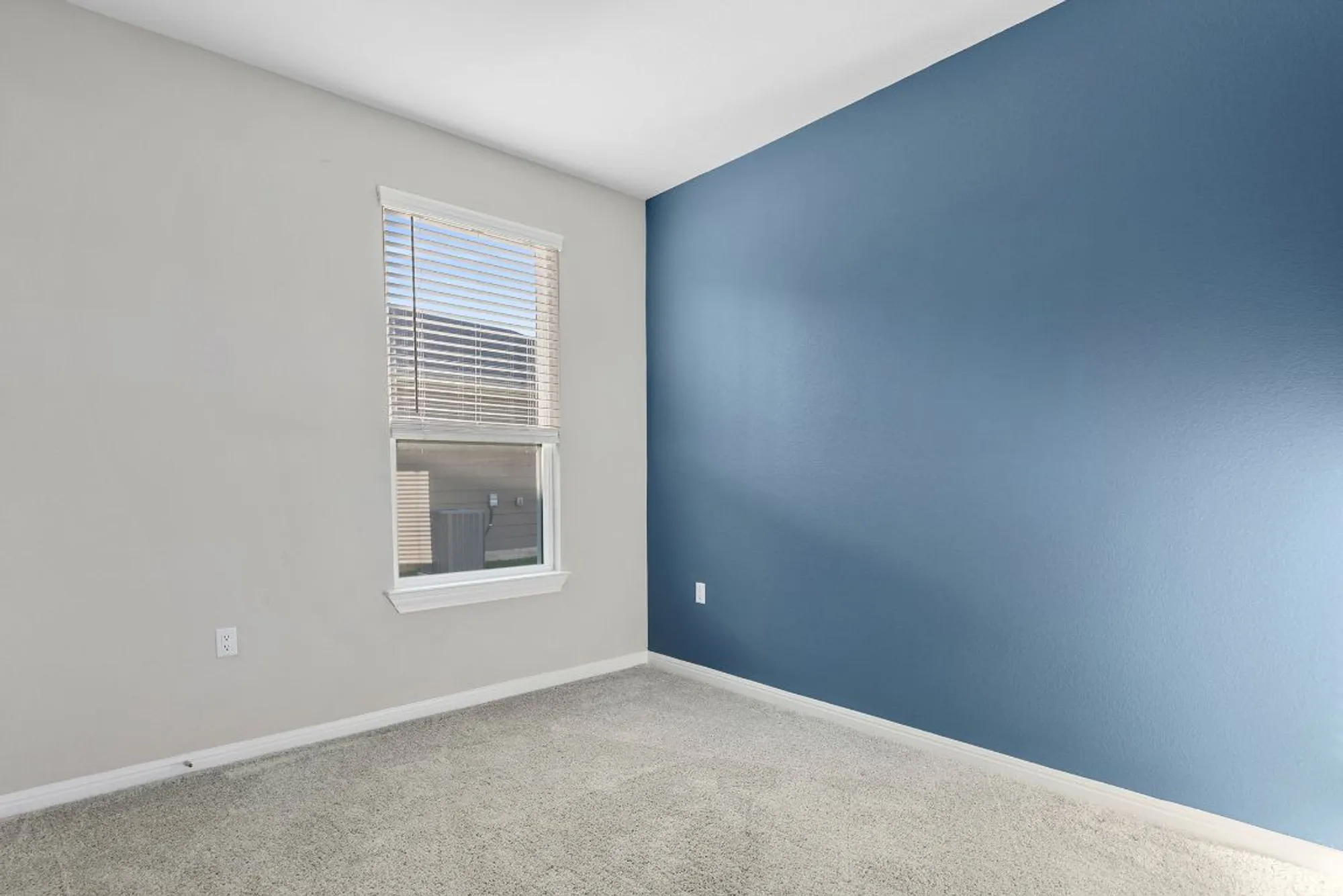 Property Slideshow image 26 of 32 | 101 bristol cv, Georgetown, TX, 78633