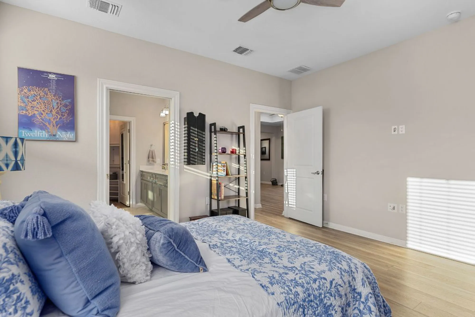 Property Slideshow image 23 of 32 | 101 bristol cv, Georgetown, TX, 78633