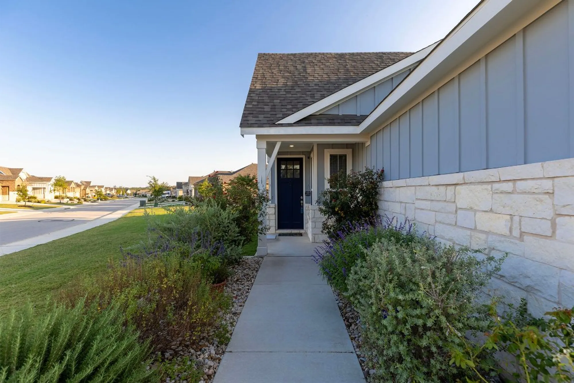 Property Slideshow image 5 of 32 | 101 bristol cv, Georgetown, TX, 78633