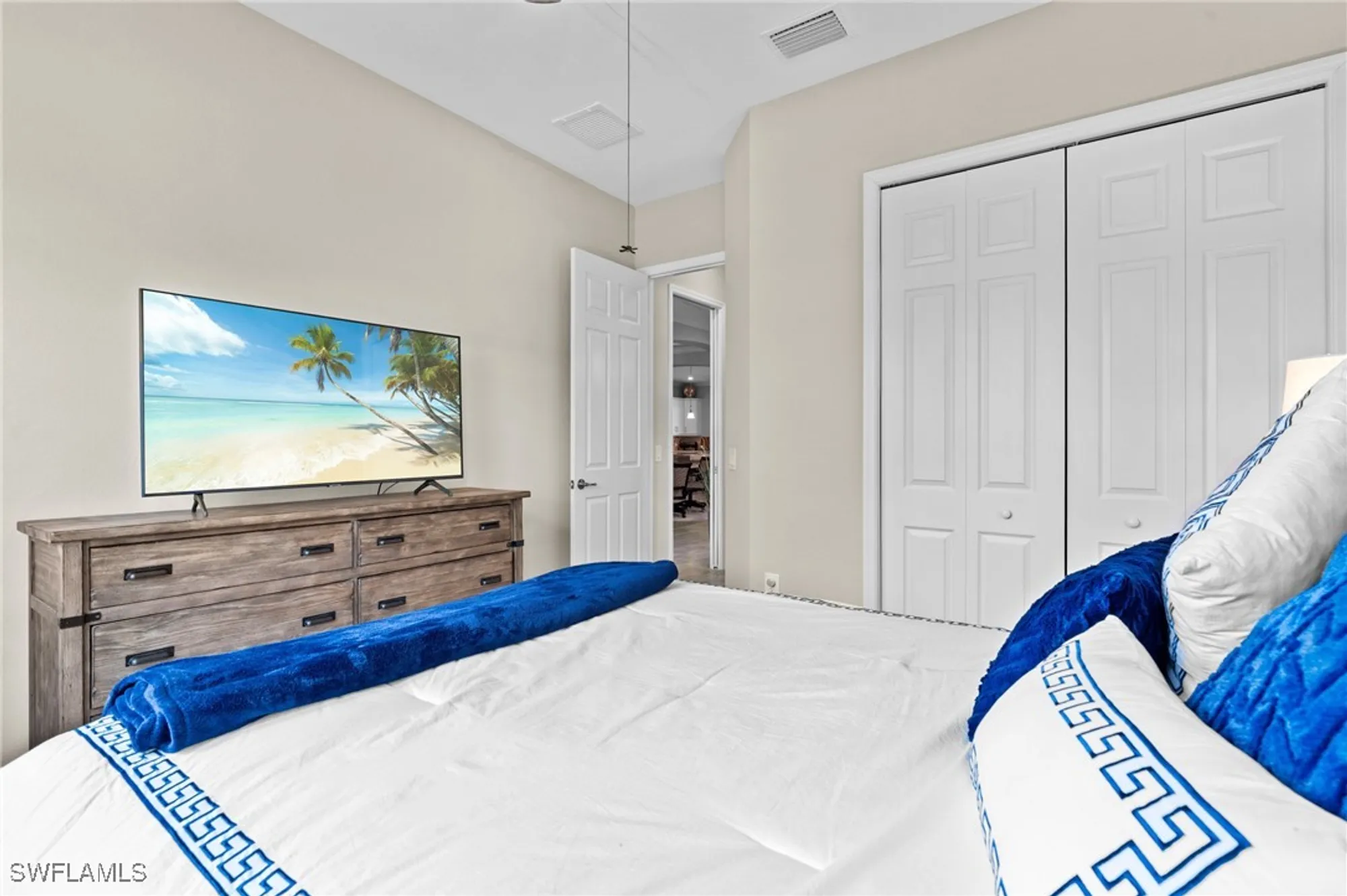 Property Slideshow image 23 of 46 | 15248 blue bay cir, Fort Myers, FL, 33913