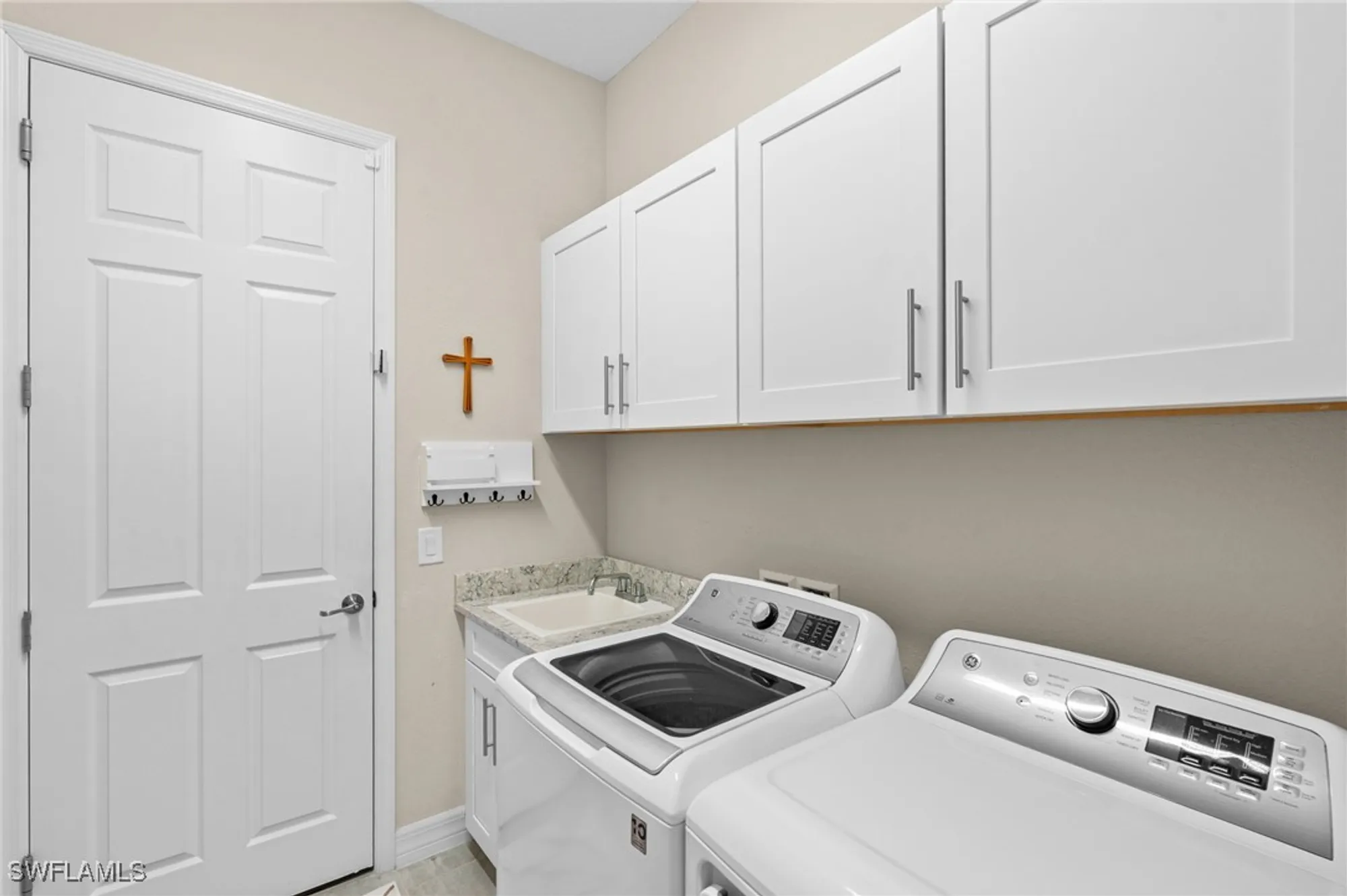 Property Slideshow image 43 of 46 | 15248 blue bay cir, Fort Myers, FL, 33913