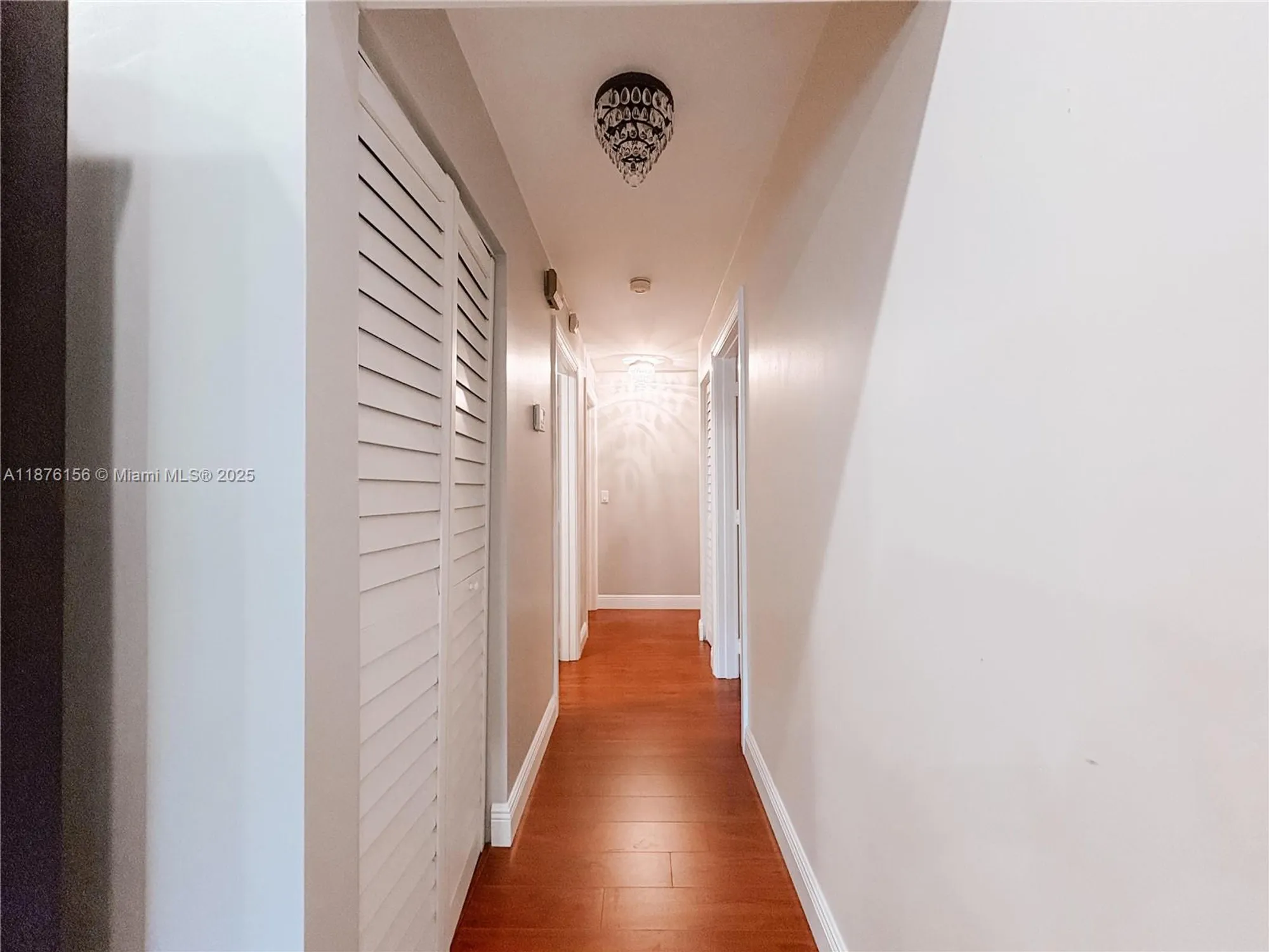 Property Slideshow image 17 of 43 | 8957 meadowlark way, Boca Raton, FL, 33496