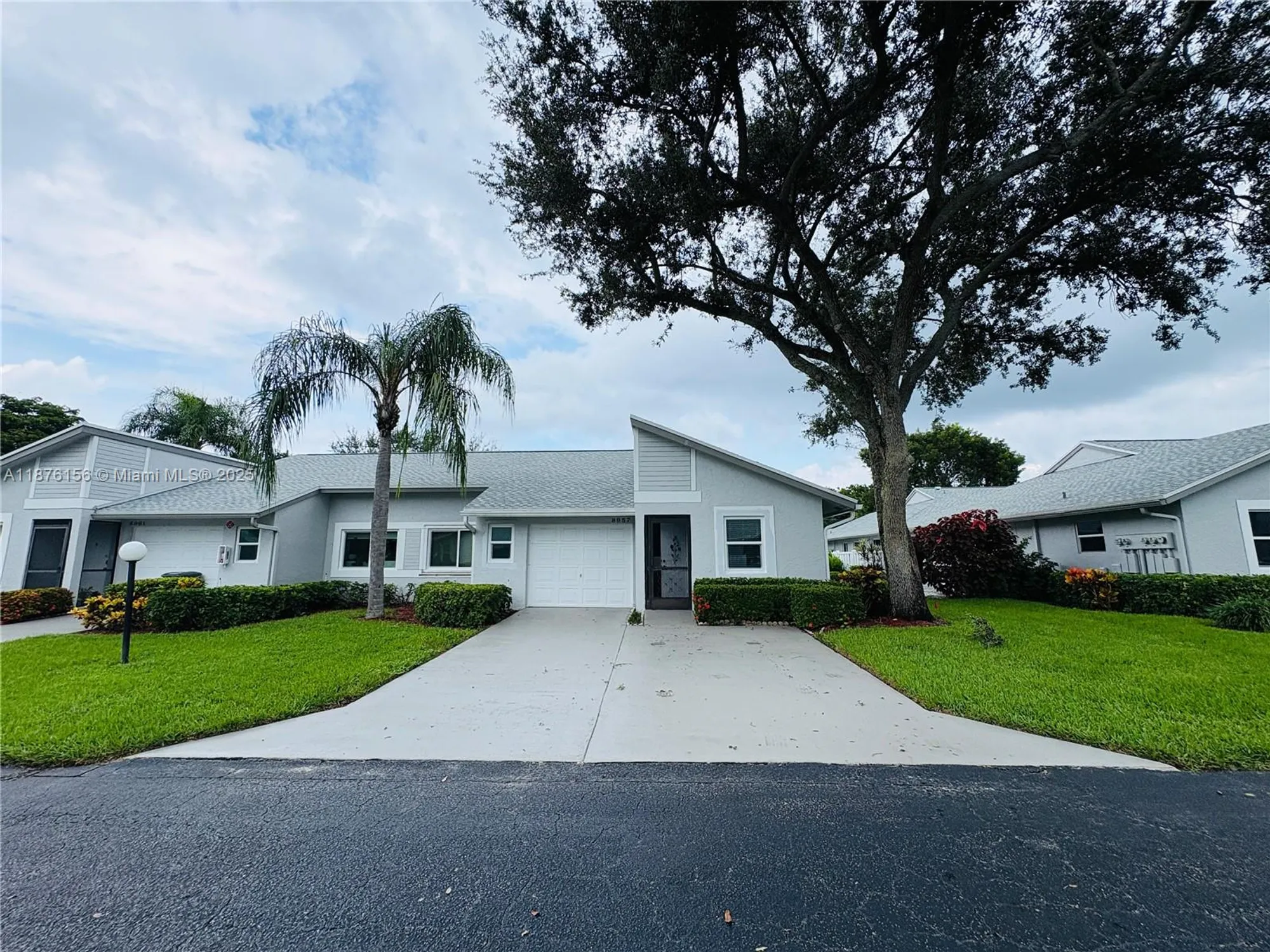 Property Slideshow image 1 of 43 | 8957 meadowlark way, Boca Raton, FL, 33496