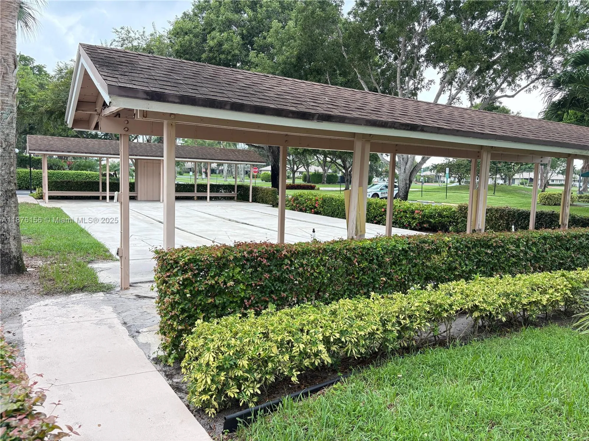 Property Slideshow image 35 of 43 | 8957 meadowlark way, Boca Raton, FL, 33496