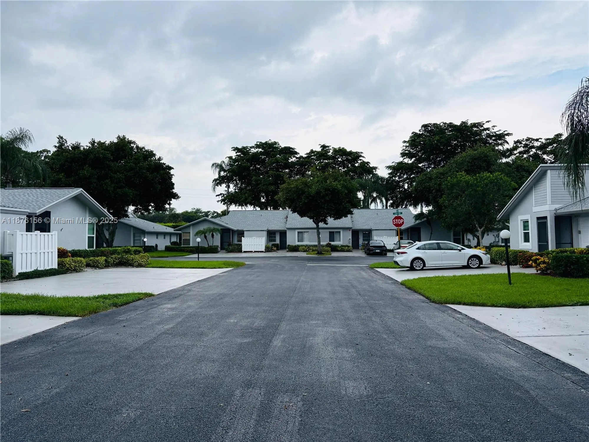 Property Slideshow image 36 of 43 | 8957 meadowlark way, Boca Raton, FL, 33496