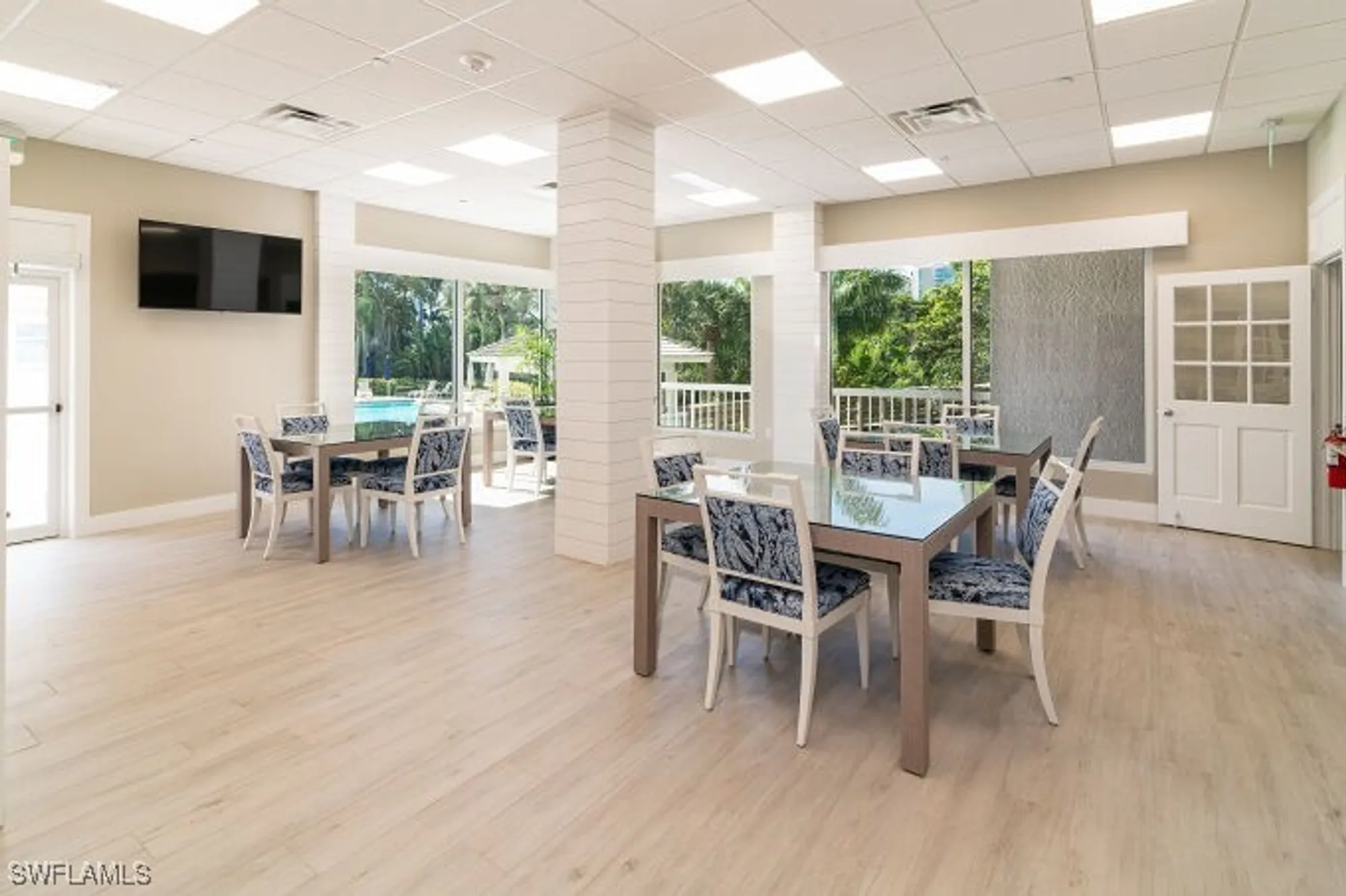 Property Slideshow image 16 of 33 | 5501 heron point dr 504, Naples, FL, 34108
