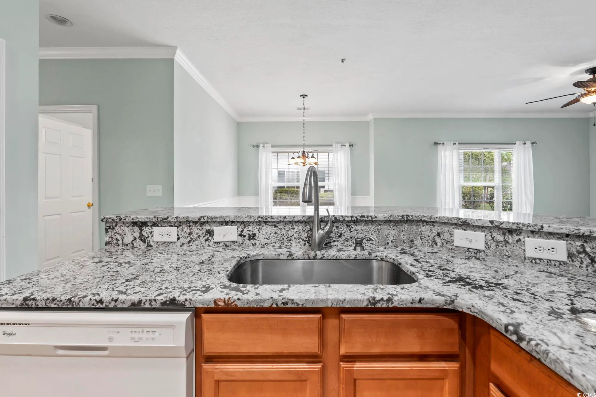 Property Slideshow image 15 of 39 | 319 black oak ln unit 101, Murrells Inlet, SC, 29576