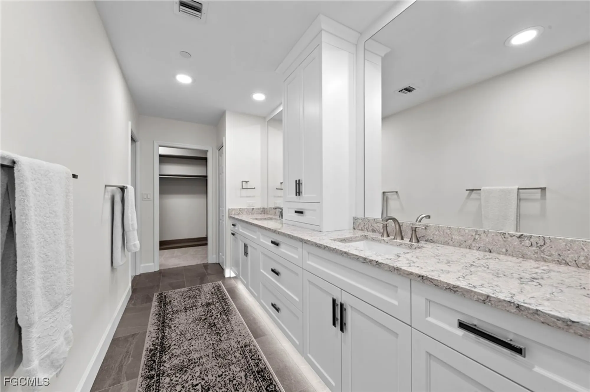 Property Slideshow image 30 of 47 | 8440 abbington cir d12, Naples, FL, 34108