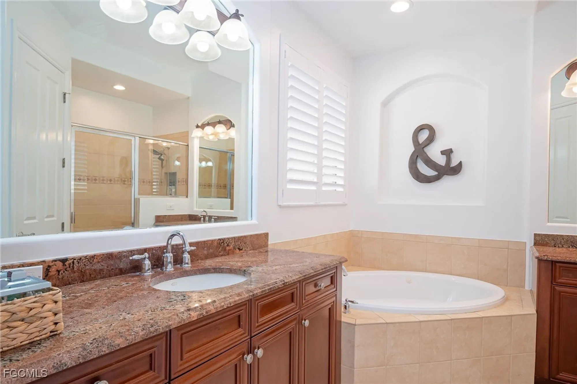 Property Slideshow image 18 of 50 | 8227 provencia ct, Fort Myers, FL, 33912