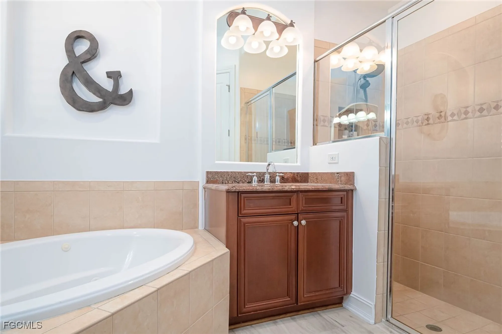 Property Slideshow image 19 of 50 | 8227 provencia ct, Fort Myers, FL, 33912