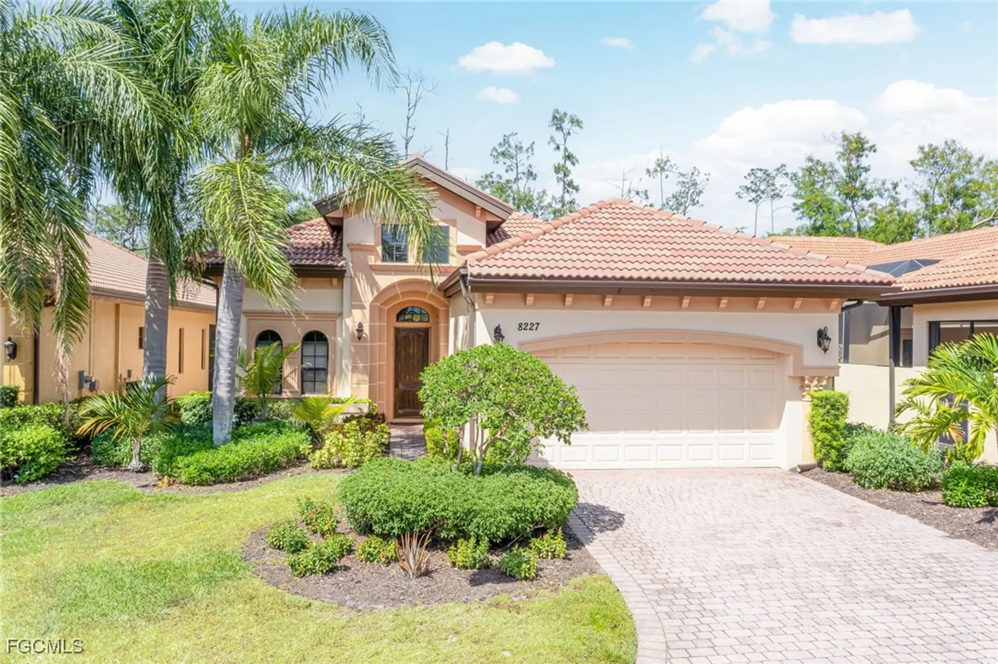 Property Slideshow image 1 of 50 | 8227 provencia ct, Fort Myers, FL, 33912