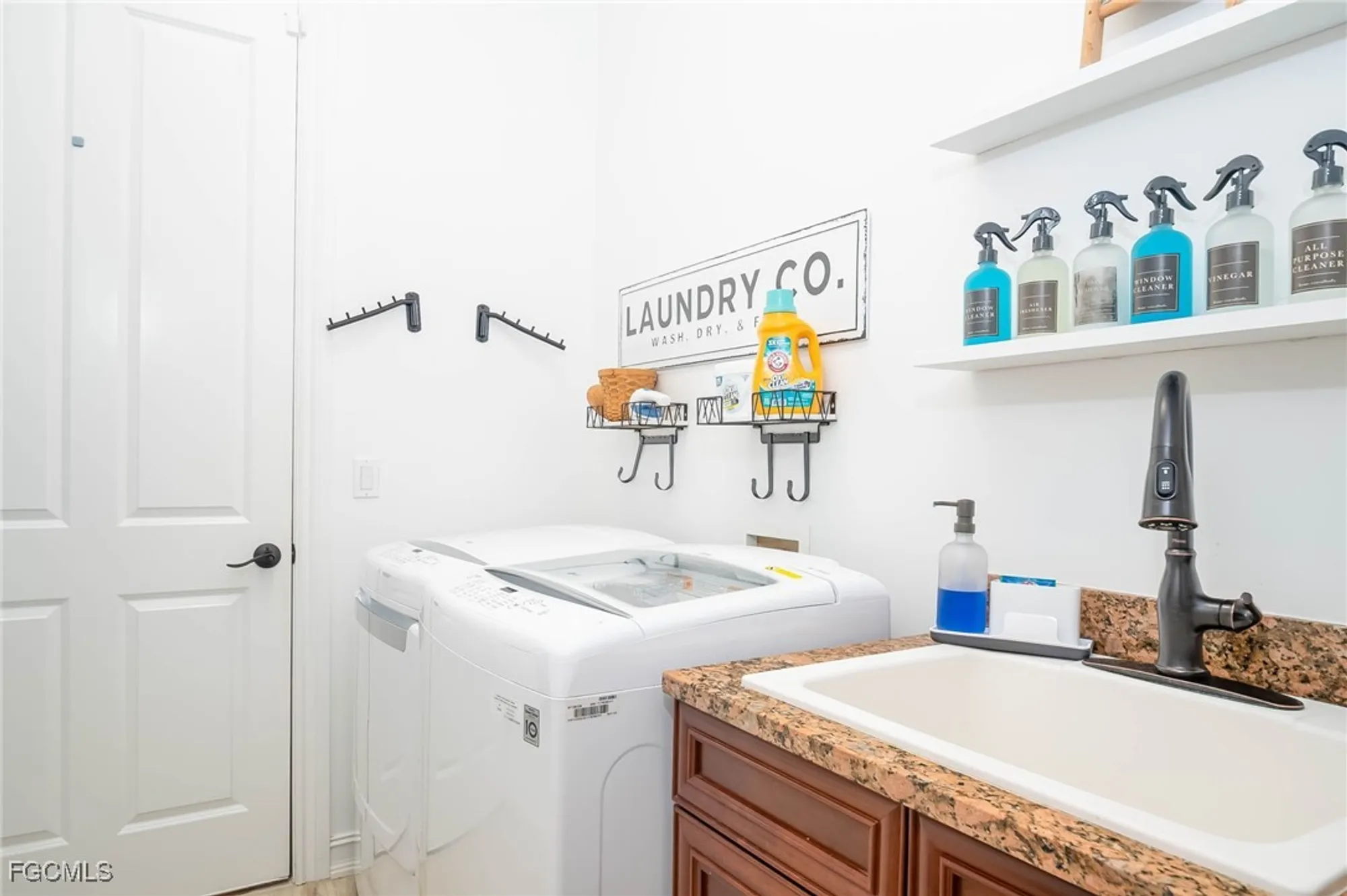 Property Slideshow image 25 of 50 | 8227 provencia ct, Fort Myers, FL, 33912