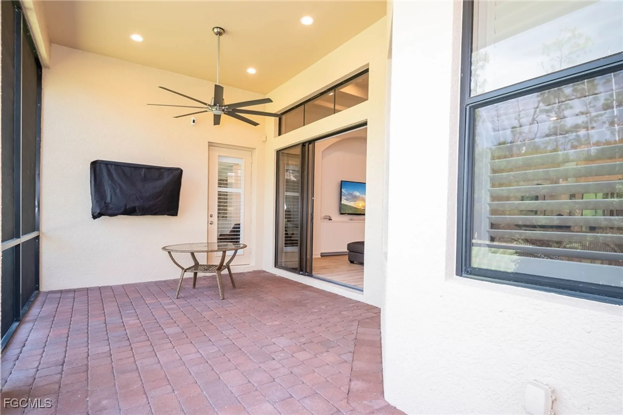 Property Slideshow image 28 of 50 | 8227 provencia ct, Fort Myers, FL, 33912