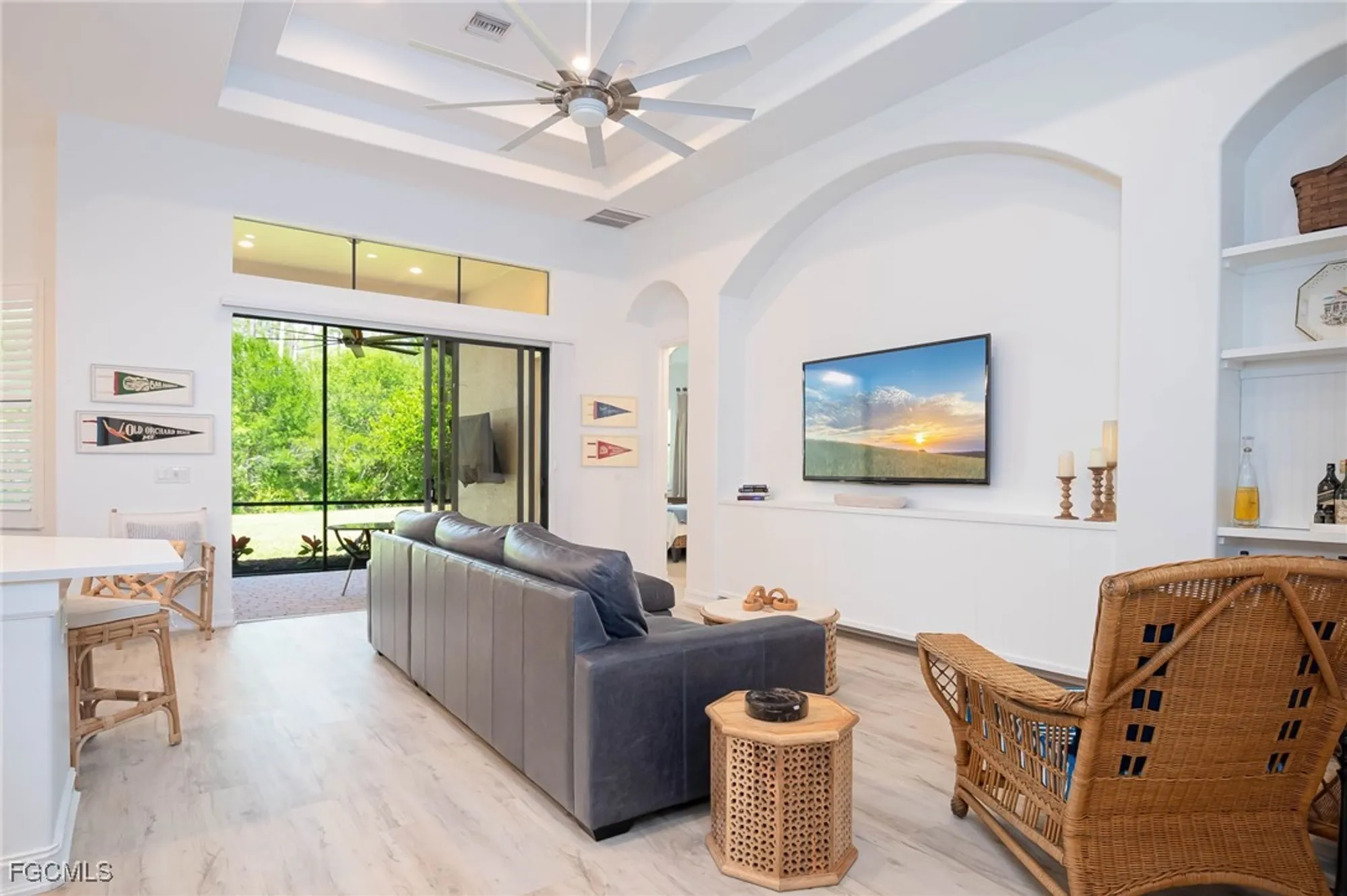 Property Slideshow image 7 of 50 | 8227 provencia ct, Fort Myers, FL, 33912