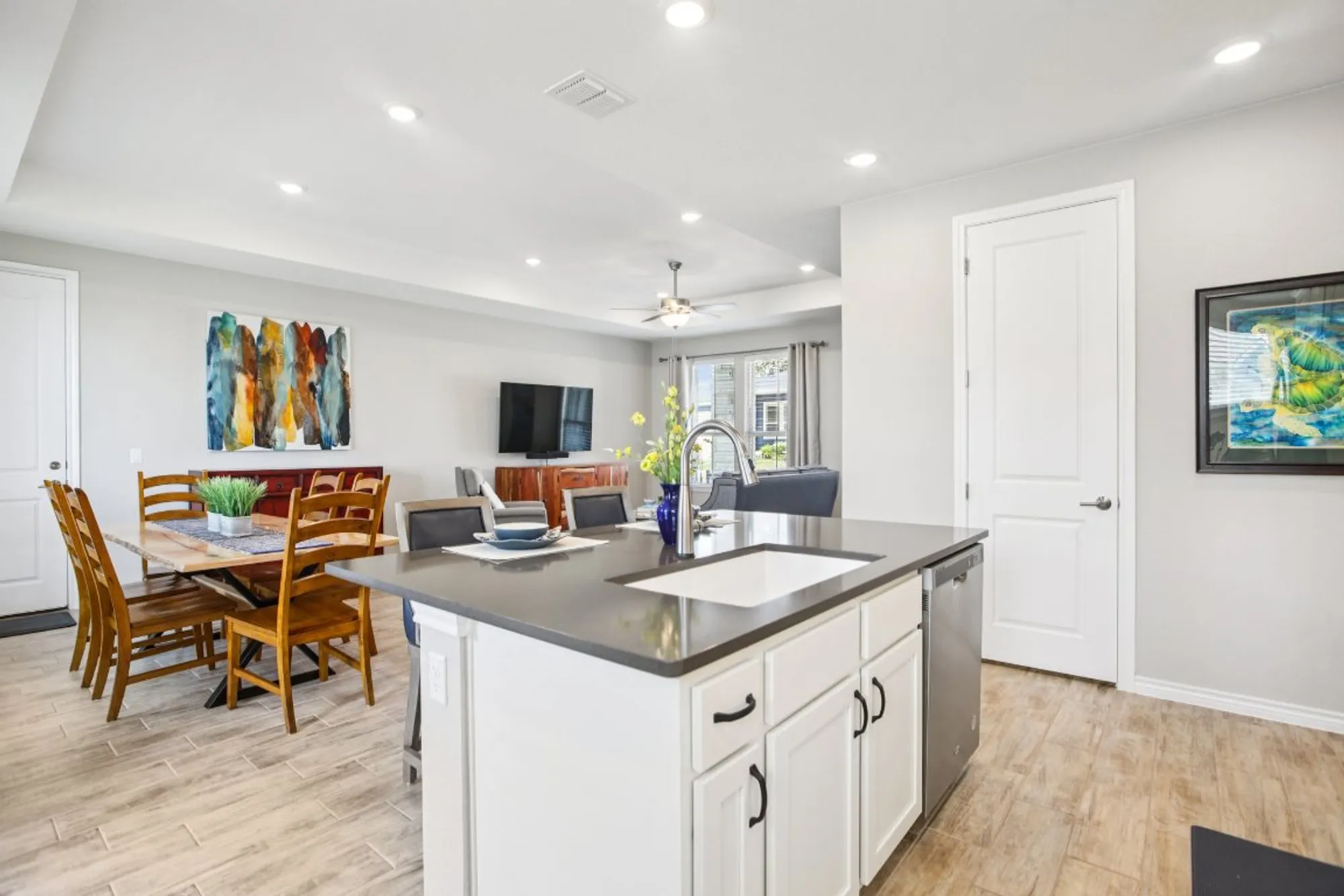 Property Slideshow image 18 of 37 | 206 eagle dr # 101, San Marcos, TX, 78666