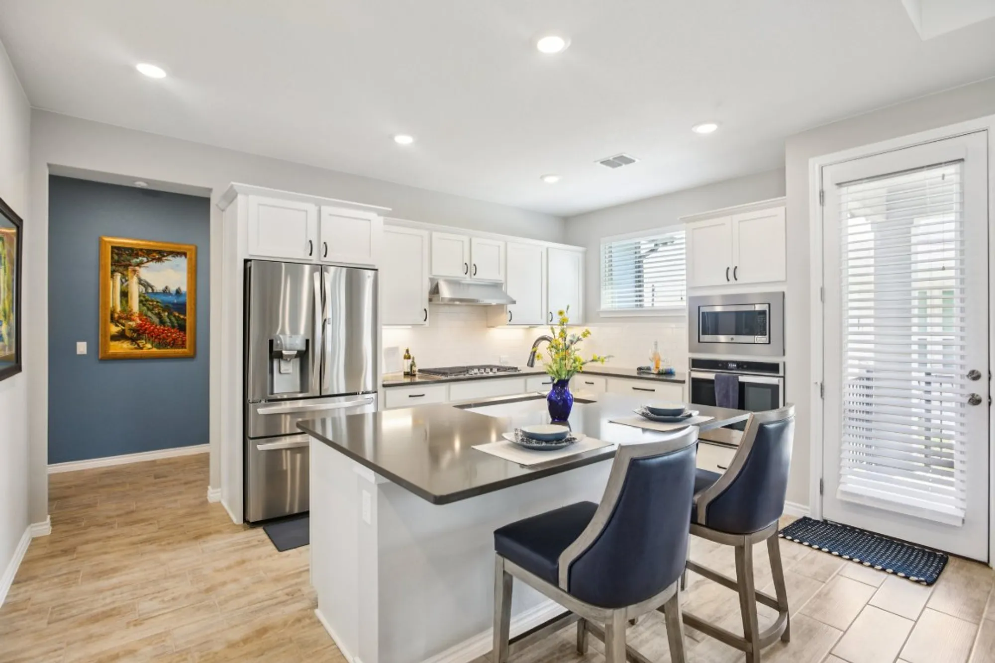 Property Slideshow image 3 of 37 | 206 eagle dr # 101, San Marcos, TX, 78666