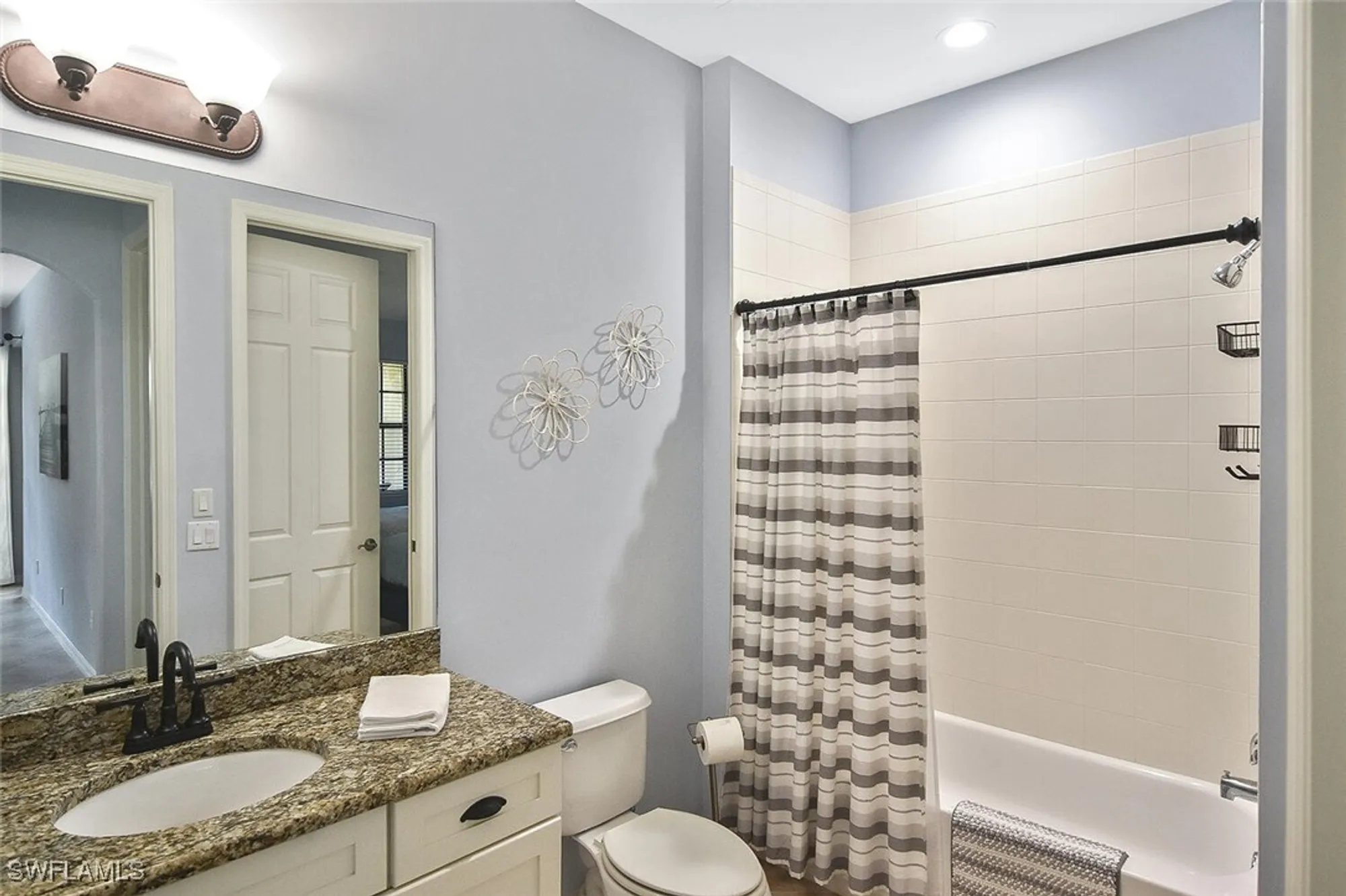 Property Slideshow image 18 of 50 | 8949 malibu st 303, Naples, FL, 34113
