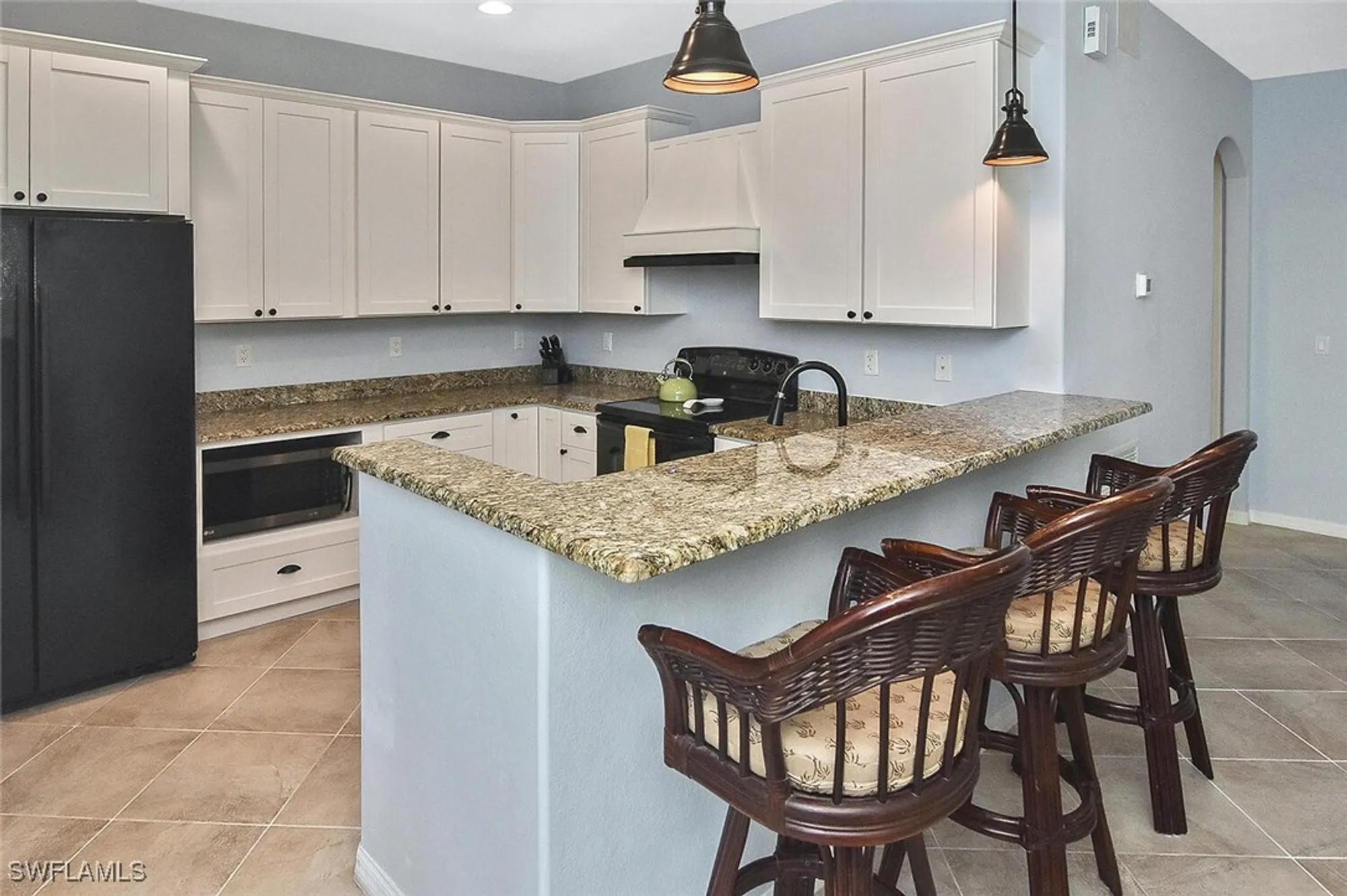 Property Slideshow image 27 of 50 | 8949 malibu st 303, Naples, FL, 34113