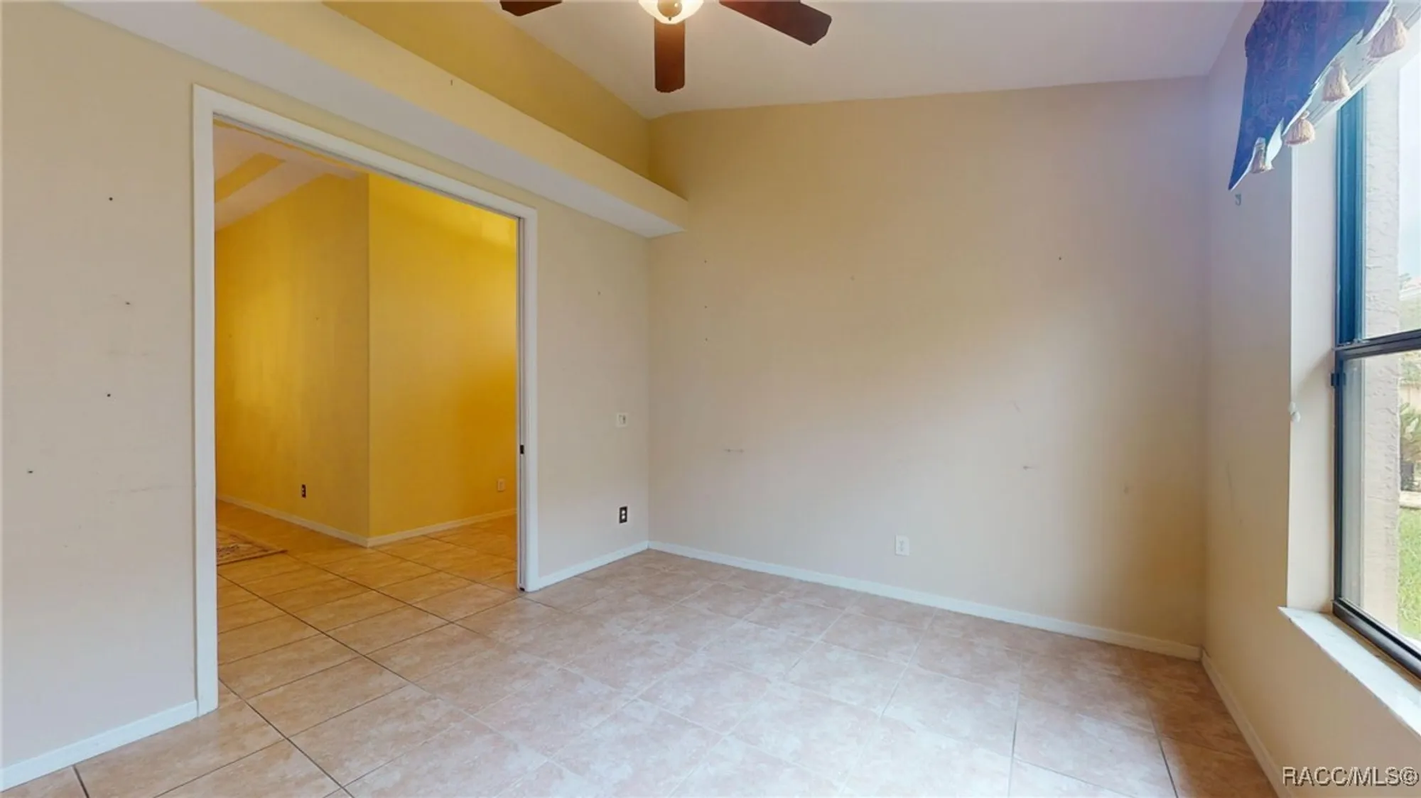 Property Slideshow image 17 of 76 | 1299 w skyview crossing dr, Hernando, FL, 34442