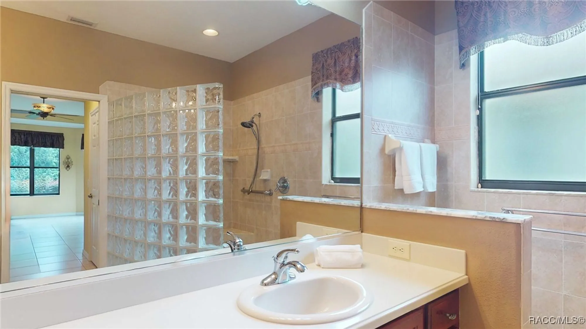 Property Slideshow image 23 of 76 | 1299 w skyview crossing dr, Hernando, FL, 34442