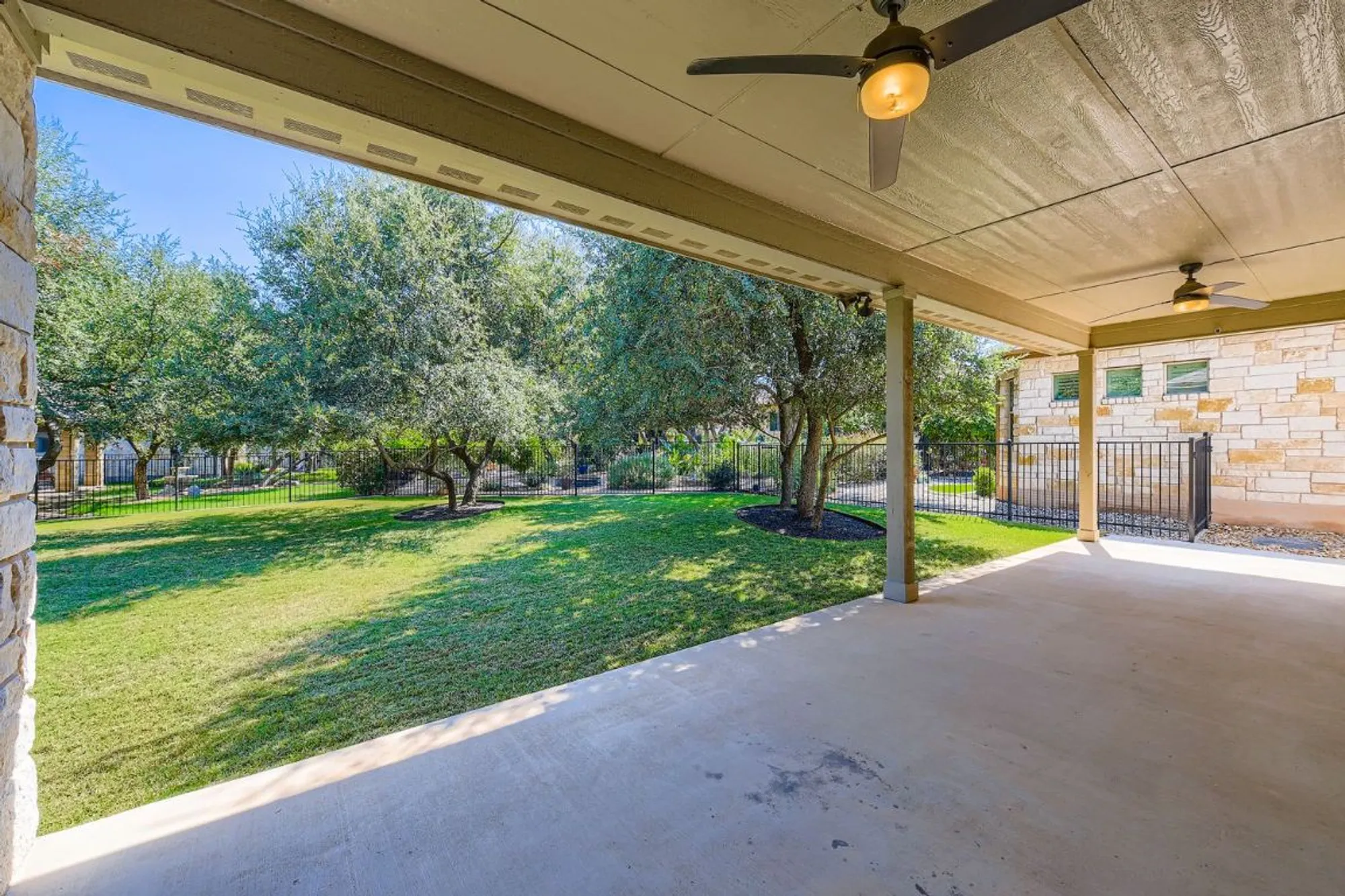 Property Slideshow image 11 of 13 | 5608 big bend trl, Georgetown, TX, 78633
